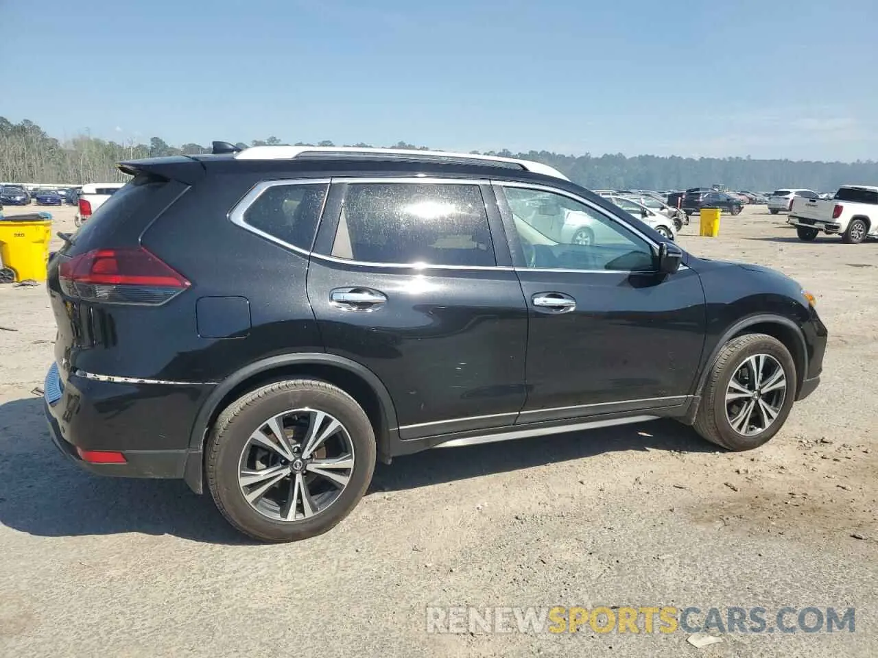 3 Photograph of a damaged car 5N1AT2MT8LC773860 NISSAN ROGUE 2020