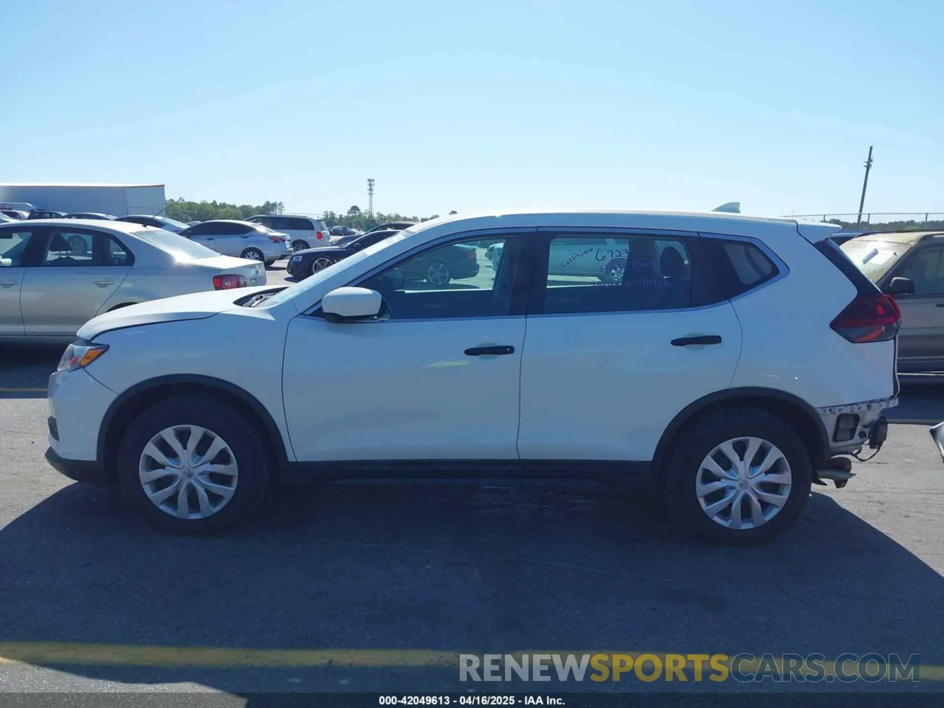 15 Photograph of a damaged car 5N1AT2MT8LC774443 NISSAN ROGUE 2020