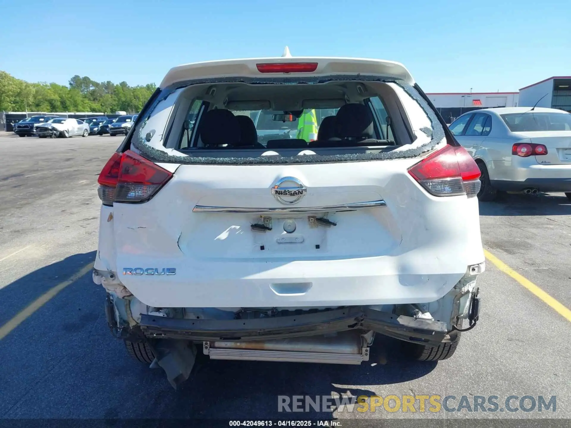 17 Photograph of a damaged car 5N1AT2MT8LC774443 NISSAN ROGUE 2020