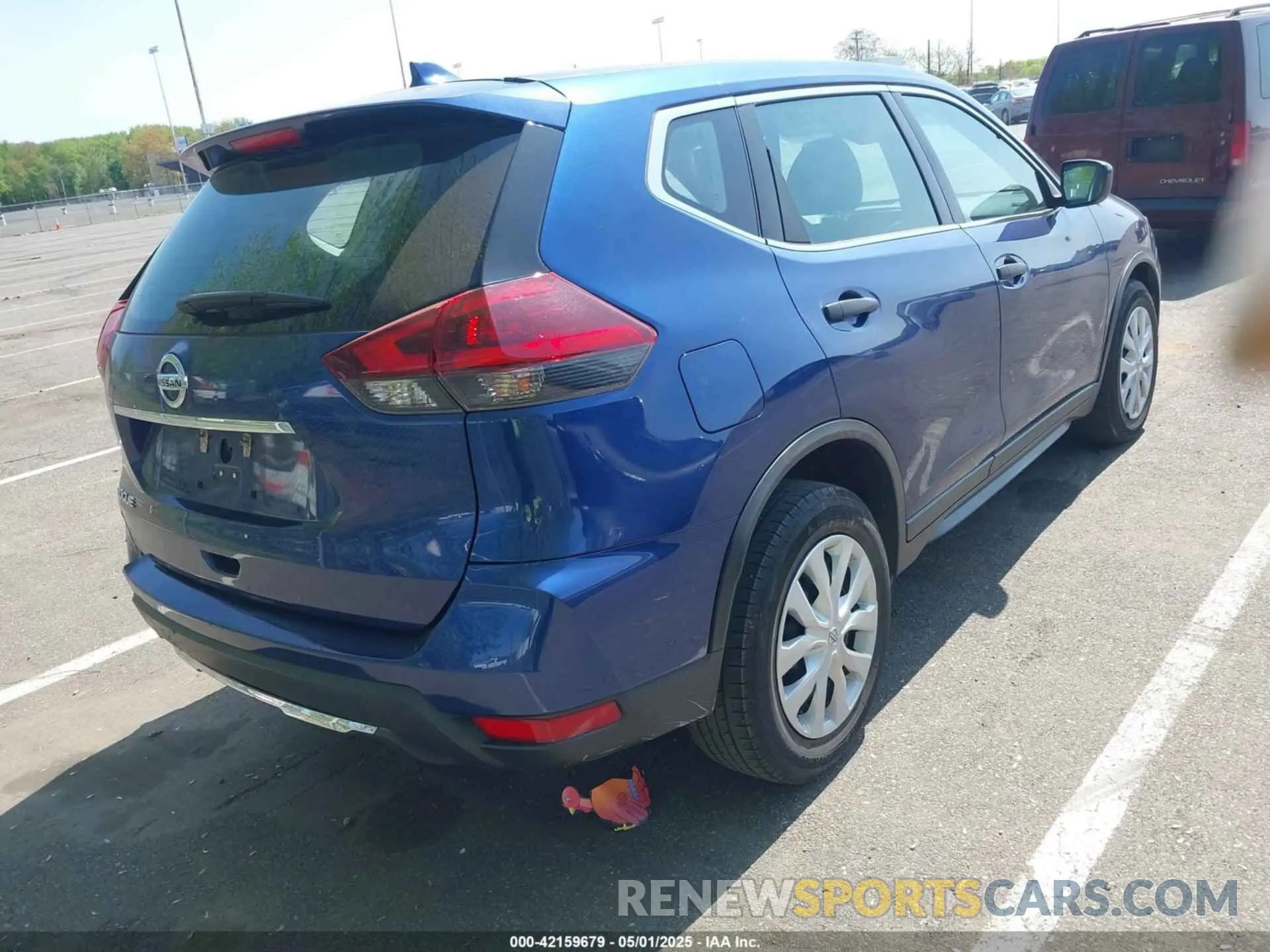4 Photograph of a damaged car 5N1AT2MT8LC793459 NISSAN ROGUE 2020