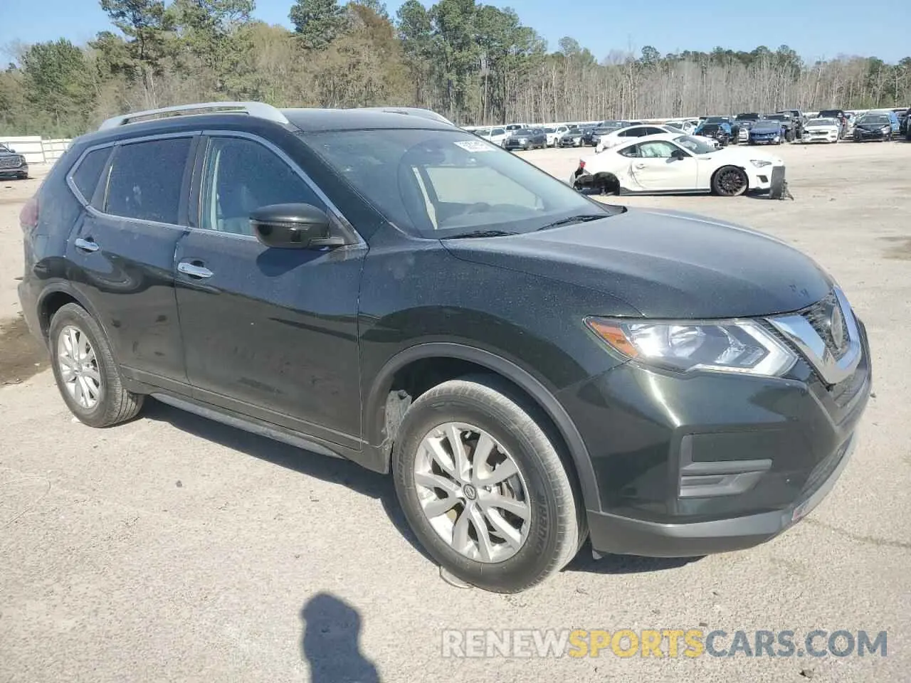 4 Photograph of a damaged car 5N1AT2MT9LC707401 NISSAN ROGUE 2020