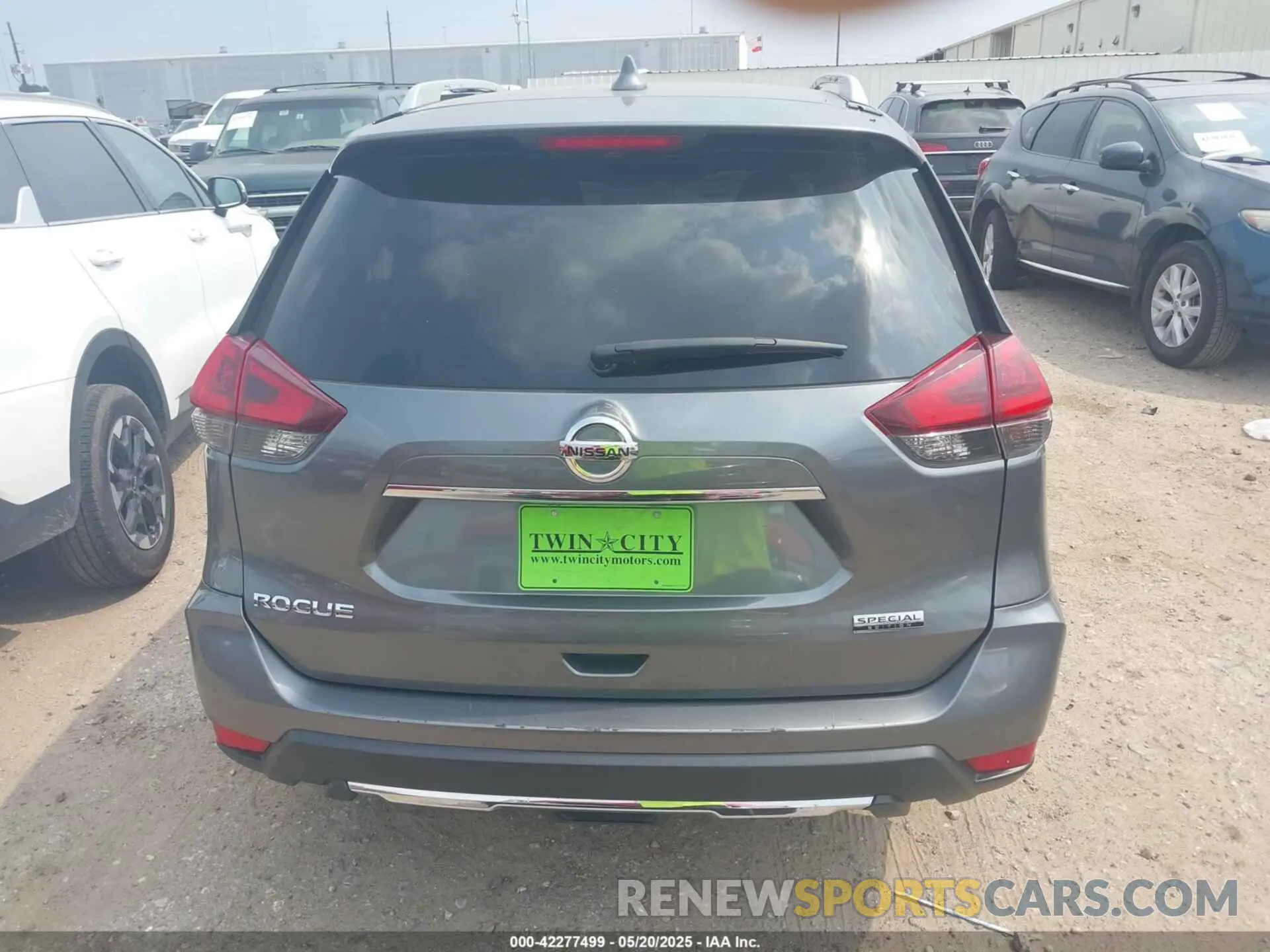 16 Photograph of a damaged car 5N1AT2MT9LC714896 NISSAN ROGUE 2020