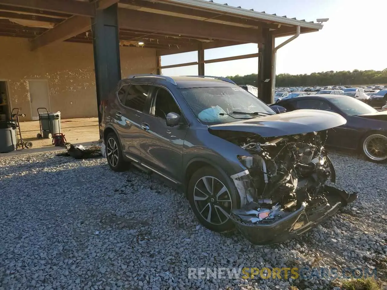 4 Photograph of a damaged car 5N1AT2MT9LC750376 NISSAN ROGUE 2020