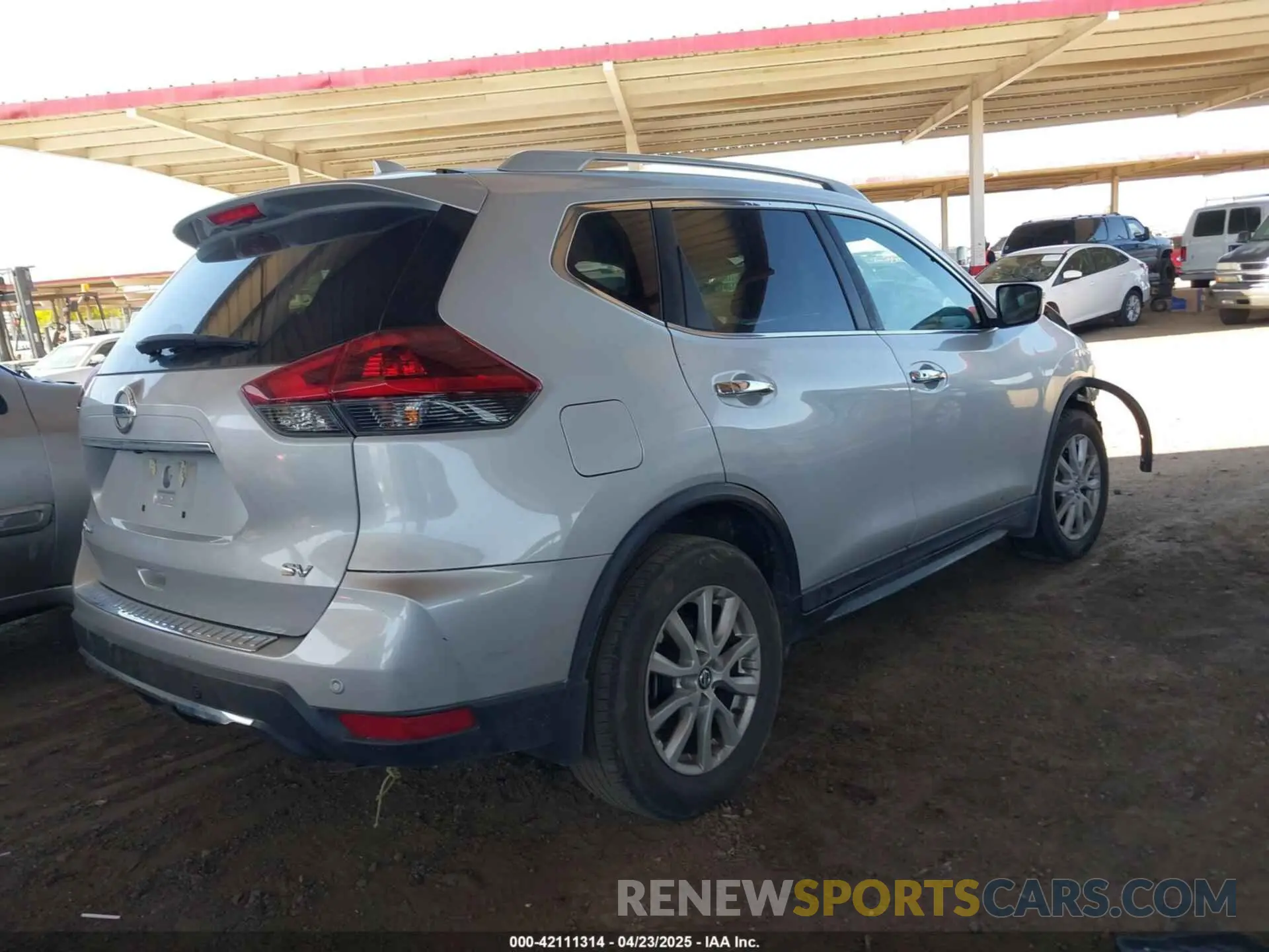 4 Photograph of a damaged car 5N1AT2MT9LC795169 NISSAN ROGUE 2020