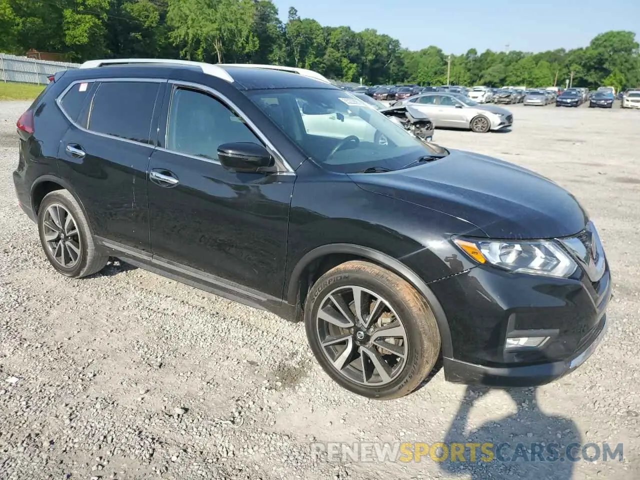 4 Photograph of a damaged car 5N1AT2MTXLC709805 NISSAN ROGUE 2020