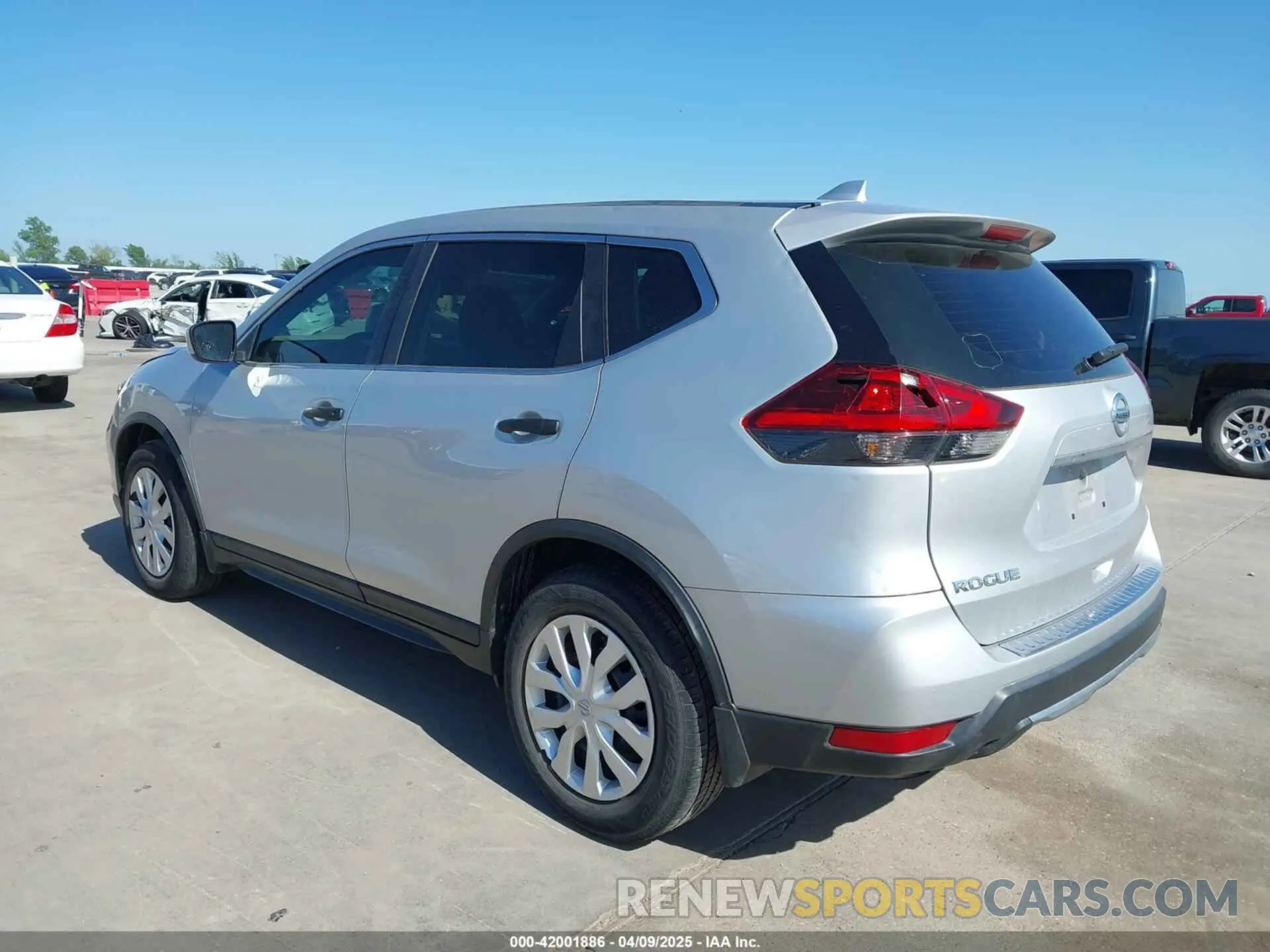 3 Photograph of a damaged car 5N1AT2MTXLC721842 NISSAN ROGUE 2020