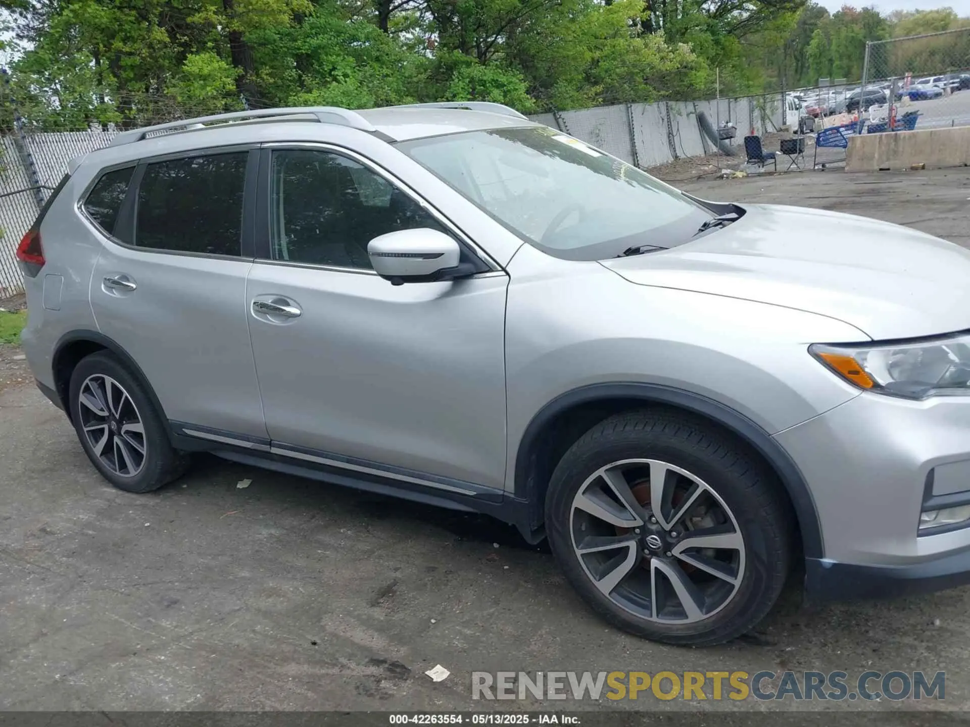 12 Photograph of a damaged car 5N1AT2MTXLC731464 NISSAN ROGUE 2020