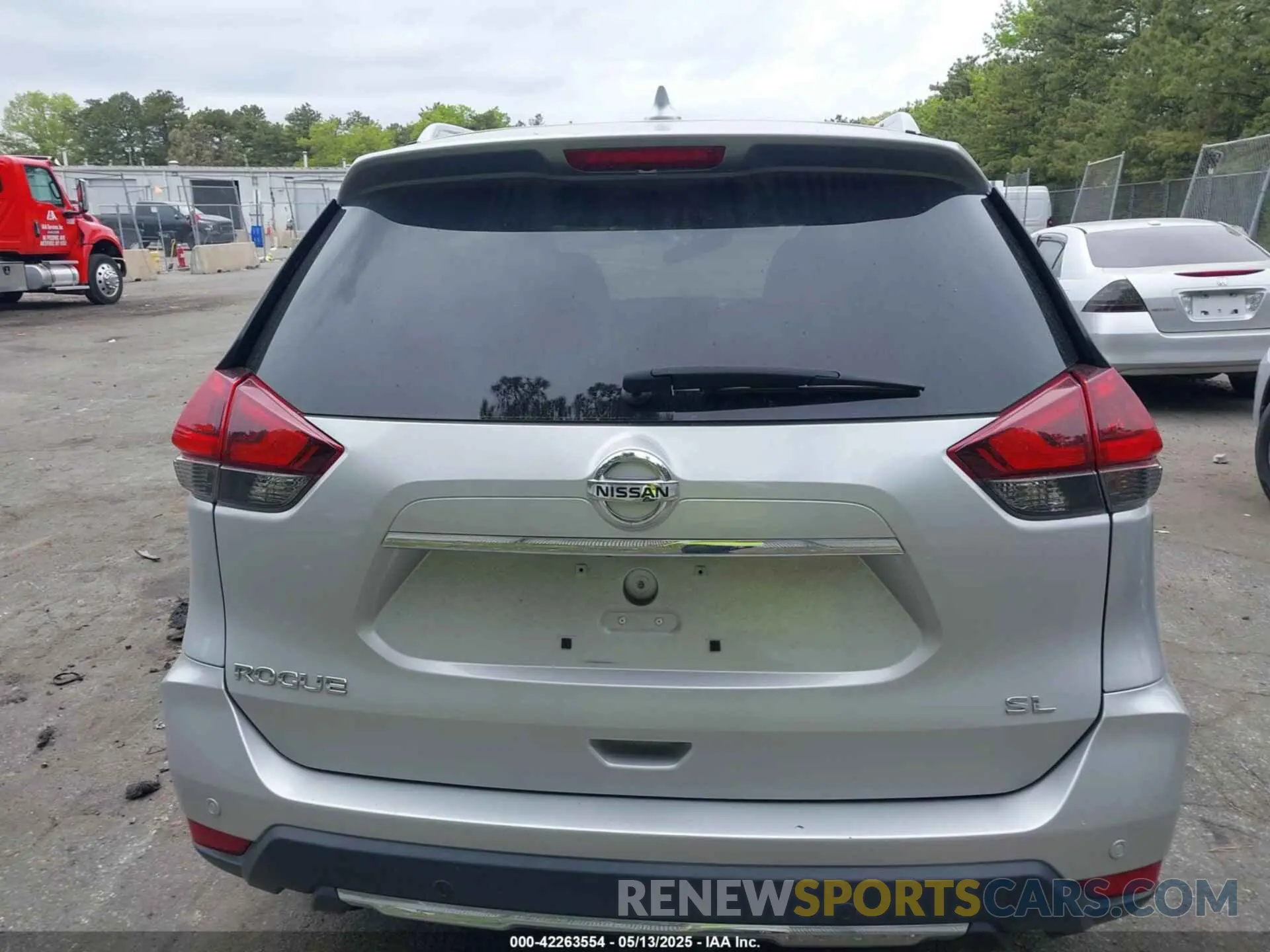 15 Photograph of a damaged car 5N1AT2MTXLC731464 NISSAN ROGUE 2020