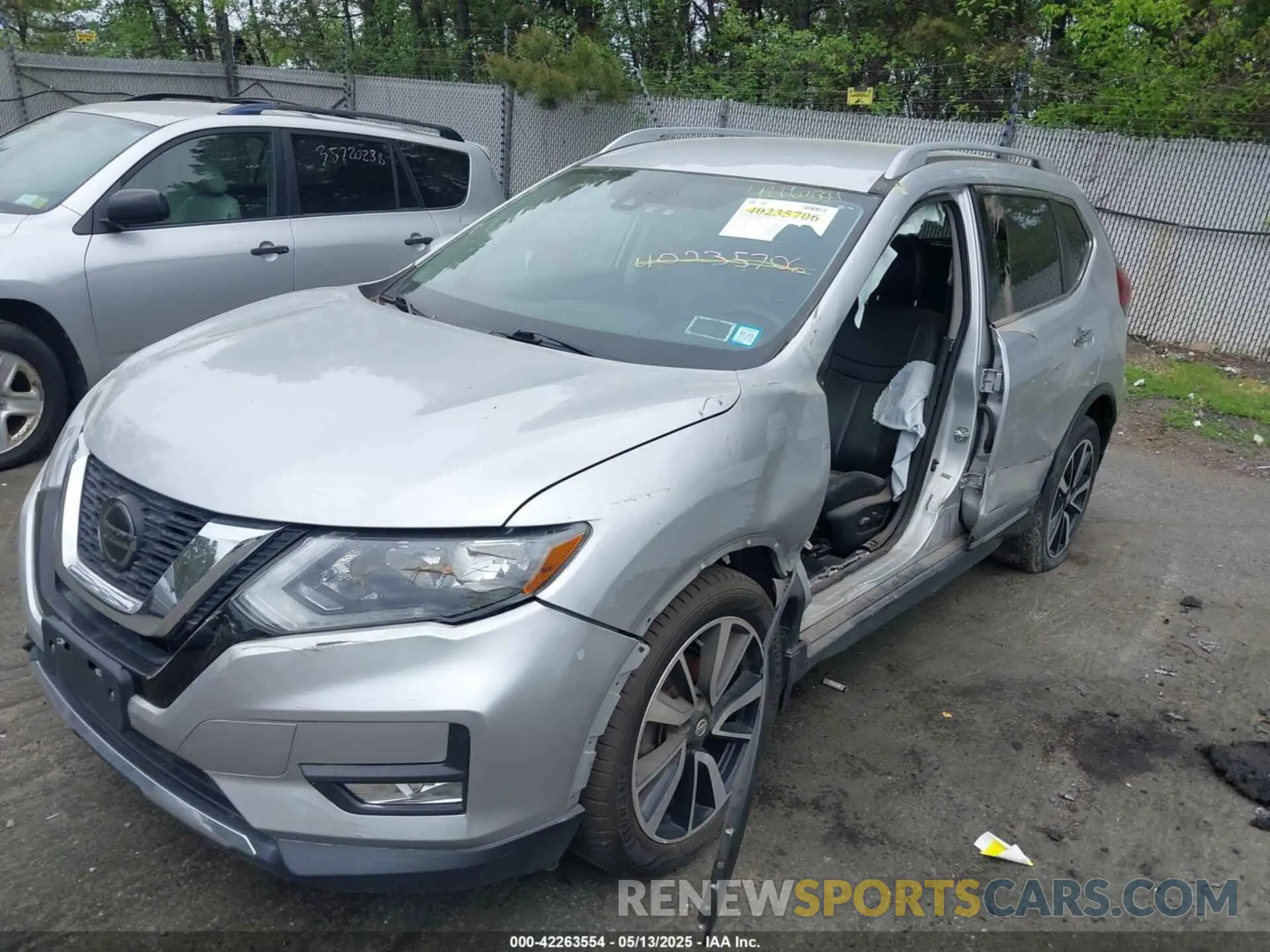 2 Photograph of a damaged car 5N1AT2MTXLC731464 NISSAN ROGUE 2020