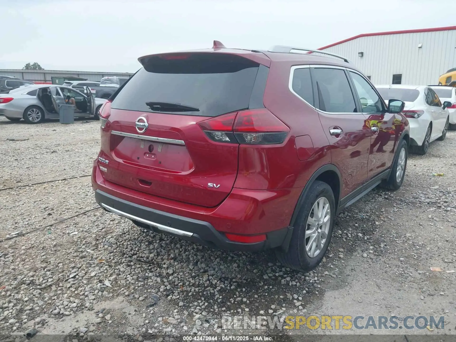 4 Photograph of a damaged car 5N1AT2MTXLC763234 NISSAN ROGUE 2020