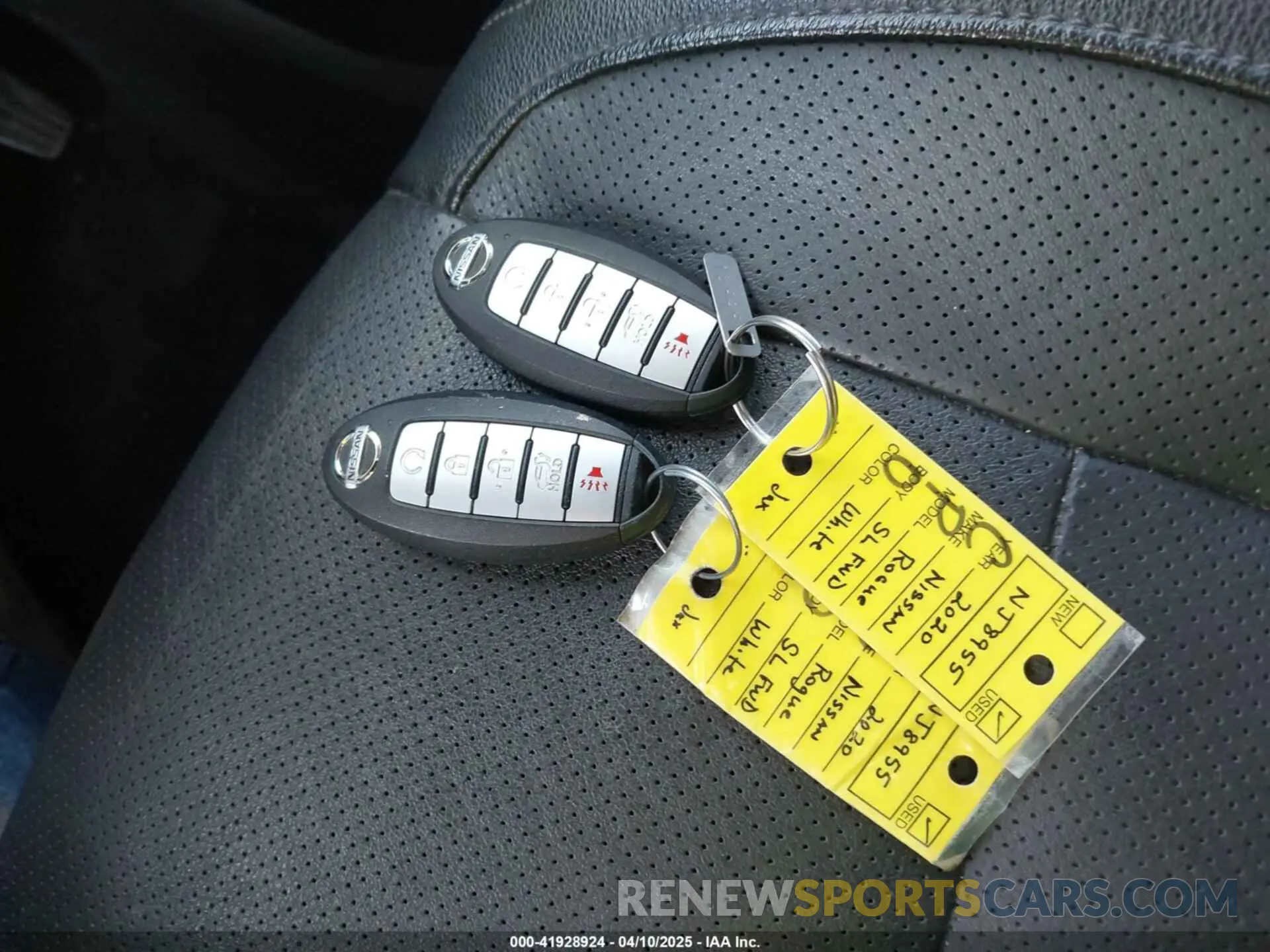 11 Photograph of a damaged car 5N1AT2MTXLC772242 NISSAN ROGUE 2020
