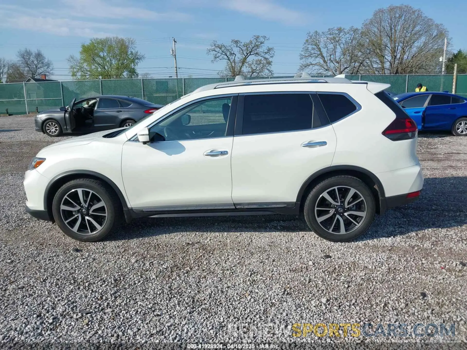 14 Photograph of a damaged car 5N1AT2MTXLC772242 NISSAN ROGUE 2020