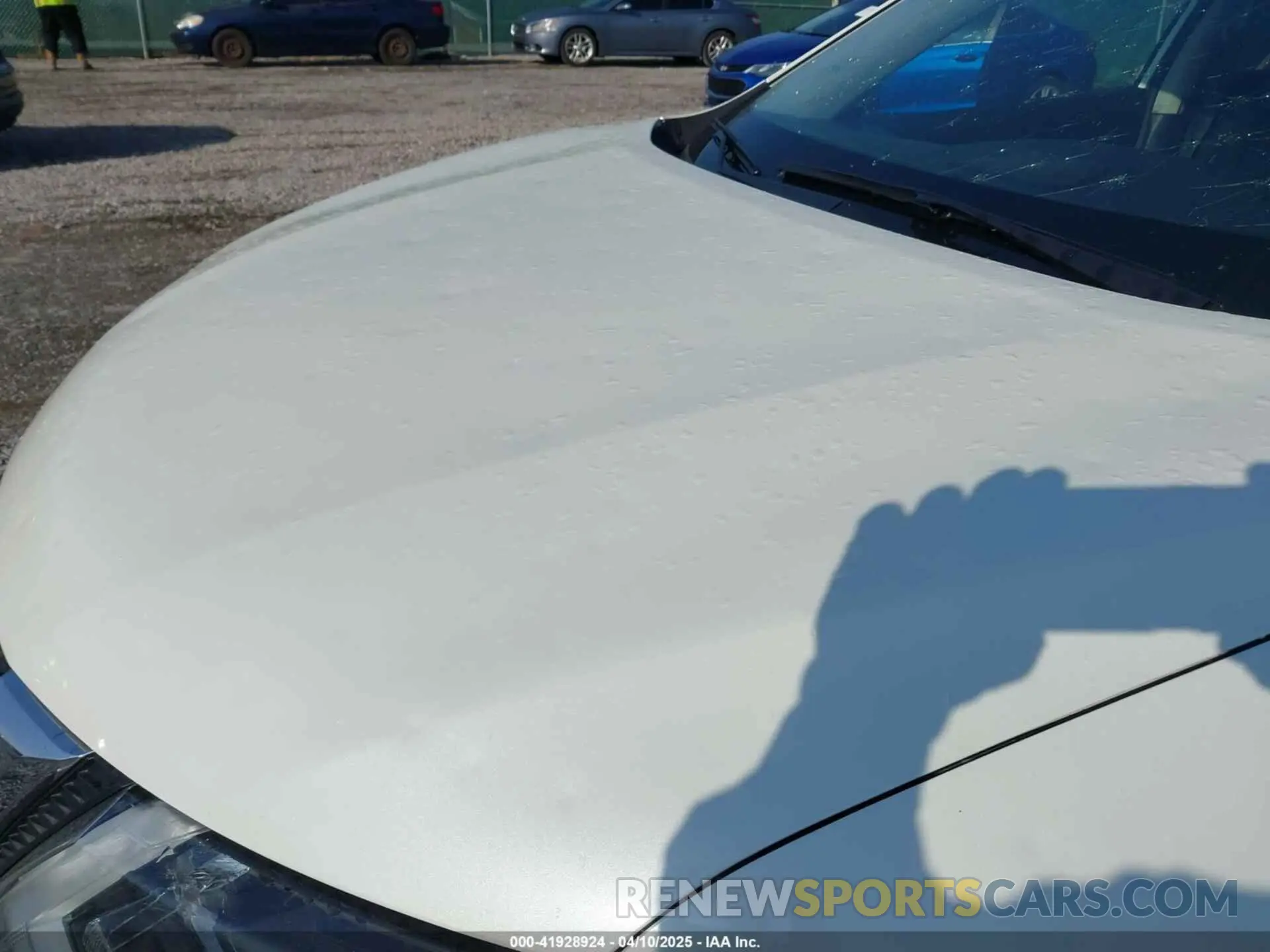 6 Photograph of a damaged car 5N1AT2MTXLC772242 NISSAN ROGUE 2020