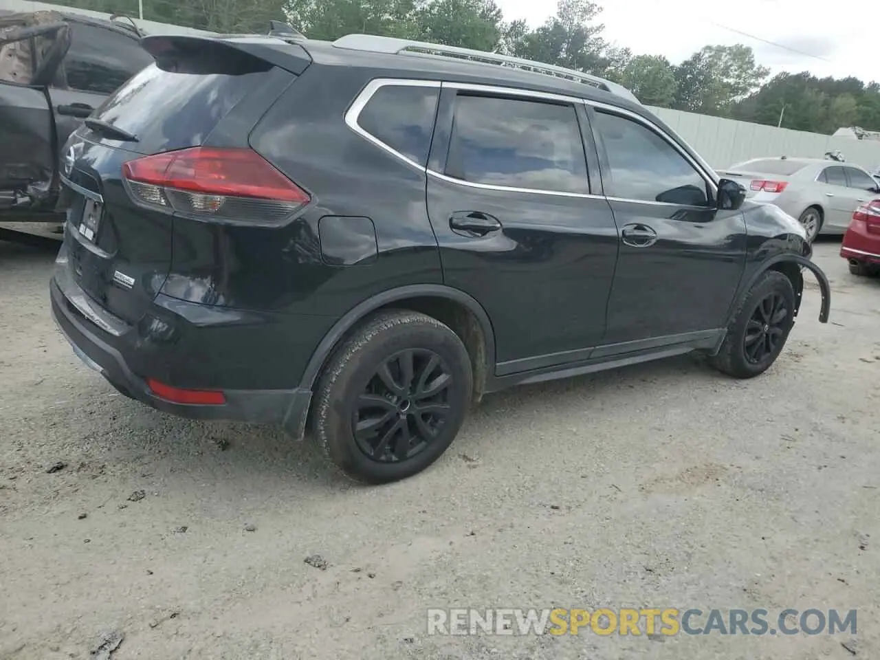 3 Photograph of a damaged car 5N1AT2MTXLC778901 NISSAN ROGUE 2020