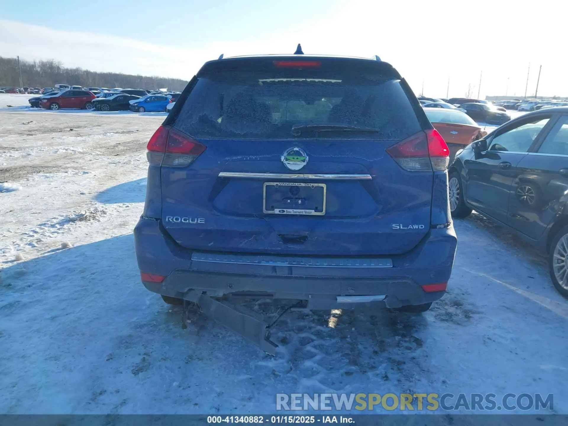 17 Photograph of a damaged car 5N1AT2MV0LC714173 NISSAN ROGUE 2020