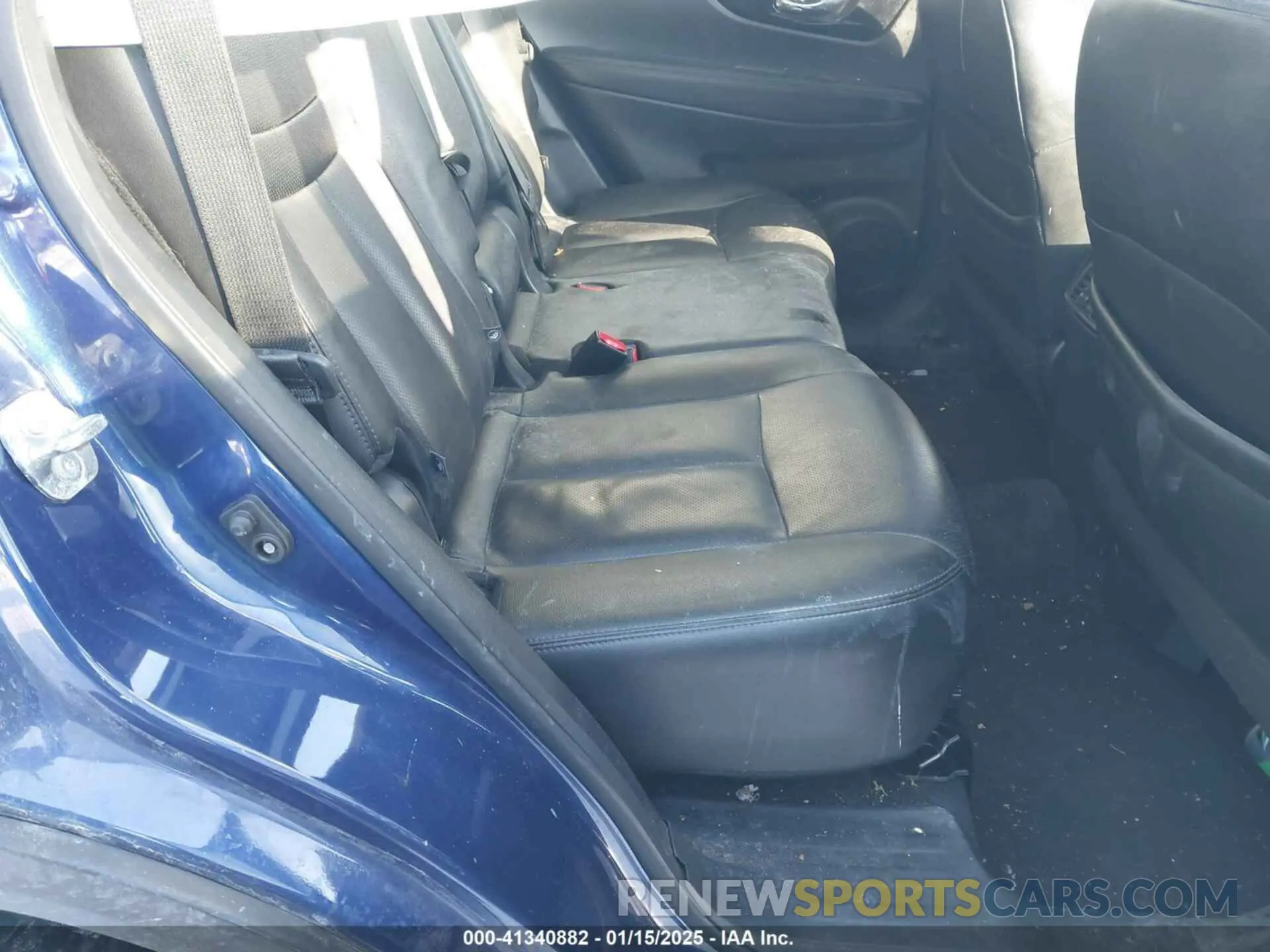 8 Photograph of a damaged car 5N1AT2MV0LC714173 NISSAN ROGUE 2020