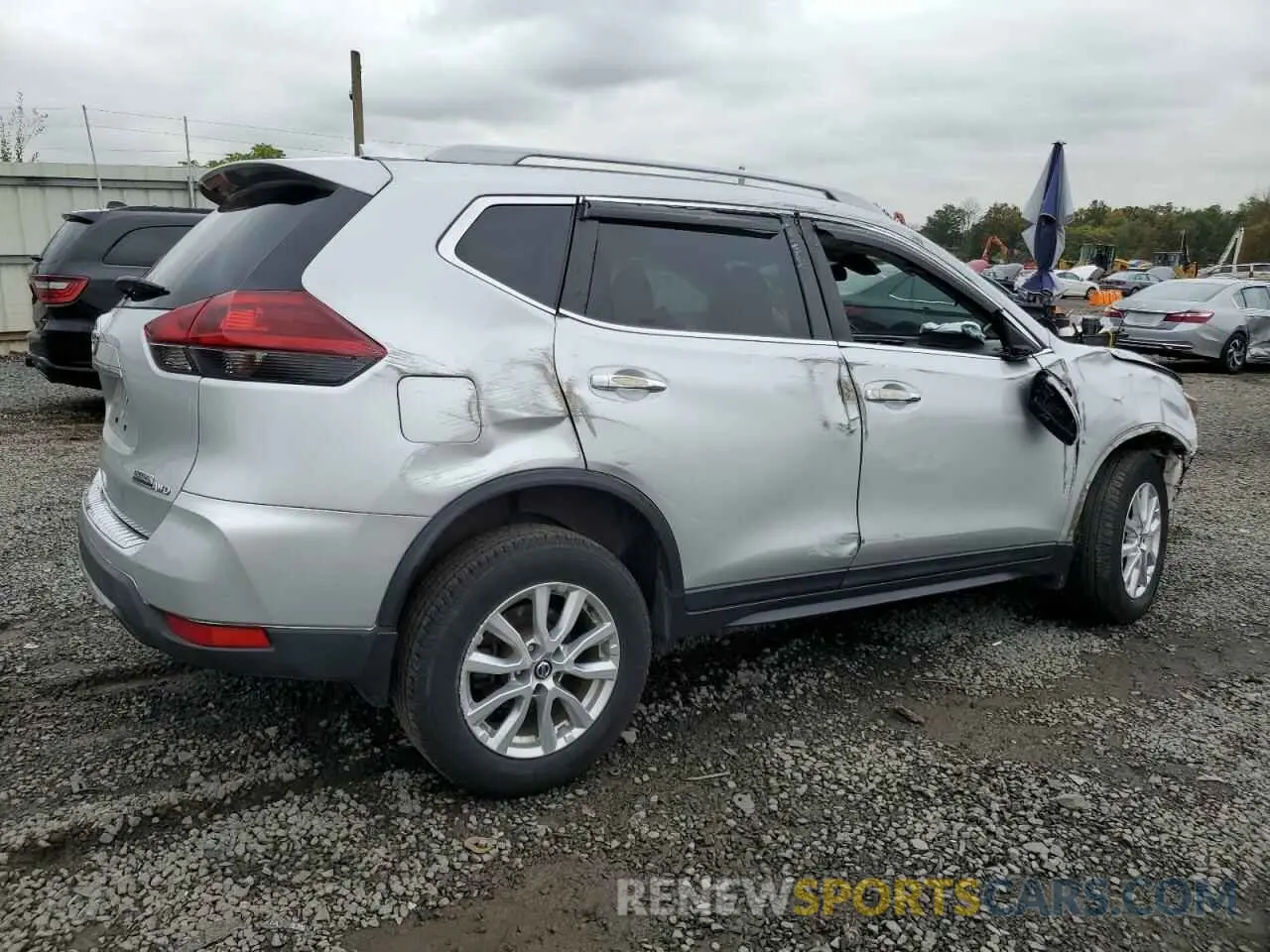 3 Photograph of a damaged car 5N1AT2MV0LC722600 NISSAN ROGUE 2020