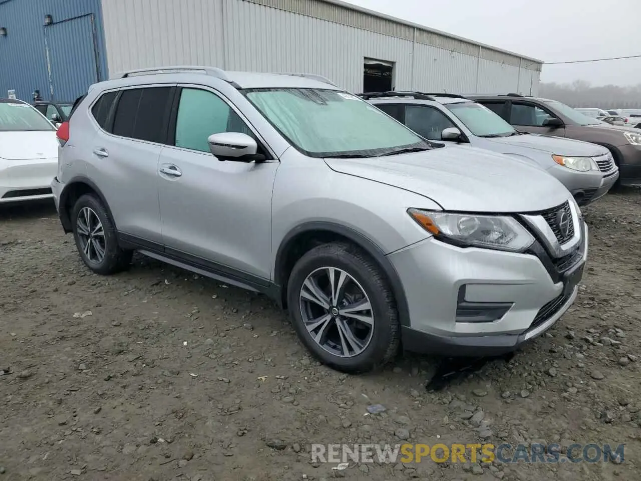 4 Photograph of a damaged car 5N1AT2MV0LC723102 NISSAN ROGUE 2020