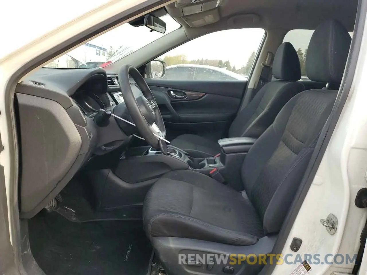 7 Photograph of a damaged car 5N1AT2MV0LC774373 NISSAN ROGUE 2020