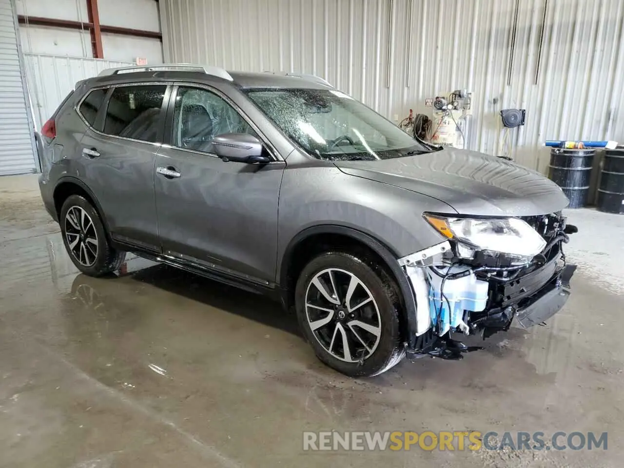 4 Photograph of a damaged car 5N1AT2MV0LC780190 NISSAN ROGUE 2020
