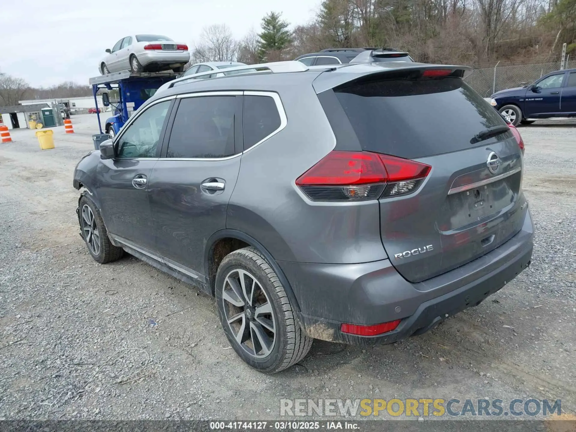 3 Photograph of a damaged car 5N1AT2MV1LC744539 NISSAN ROGUE 2020