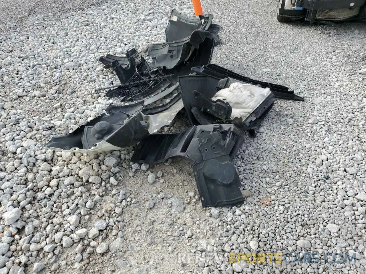 13 Photograph of a damaged car 5N1AT2MV1LC748025 NISSAN ROGUE 2020