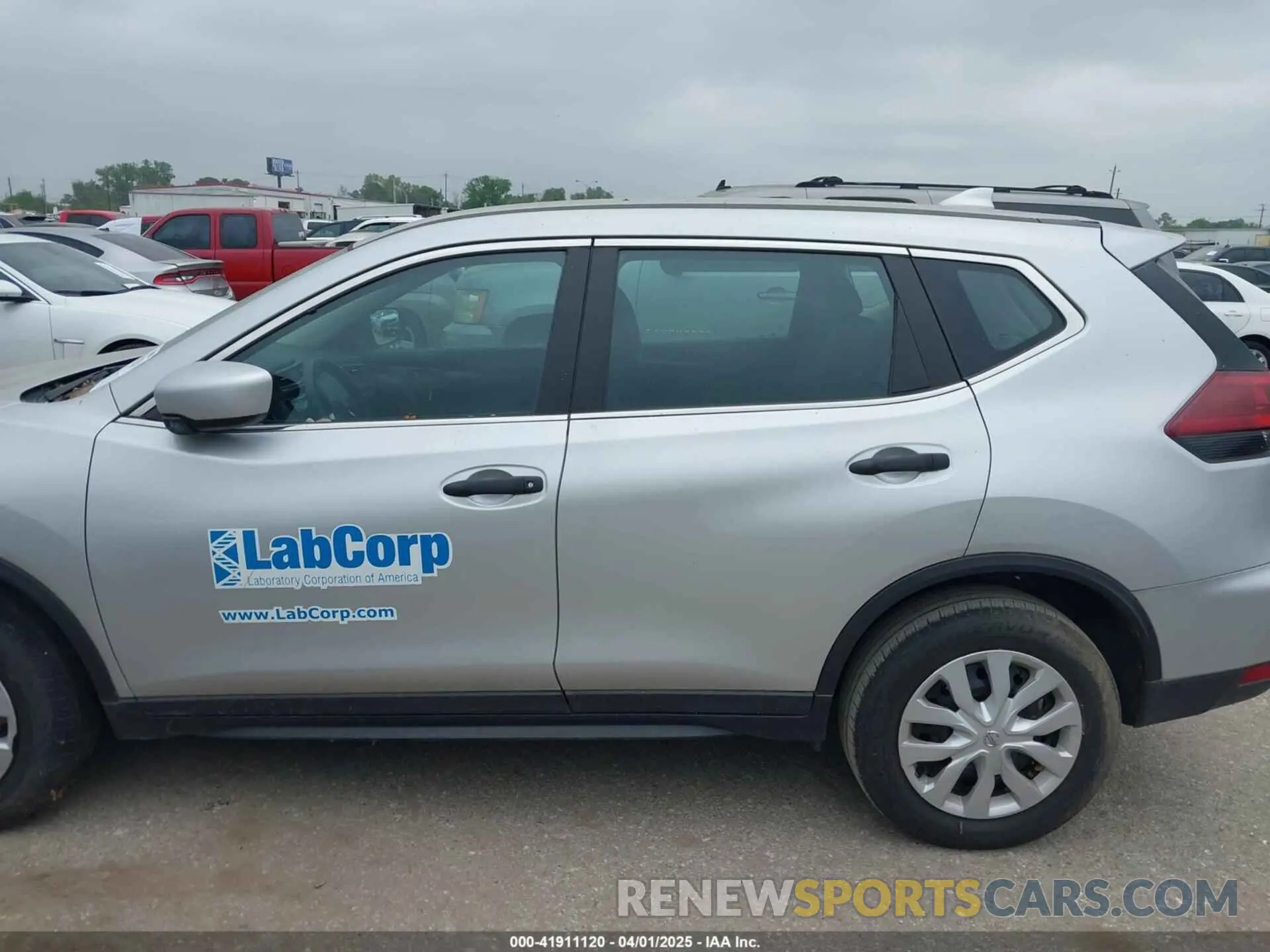 13 Photograph of a damaged car 5N1AT2MV1LC808854 NISSAN ROGUE 2020