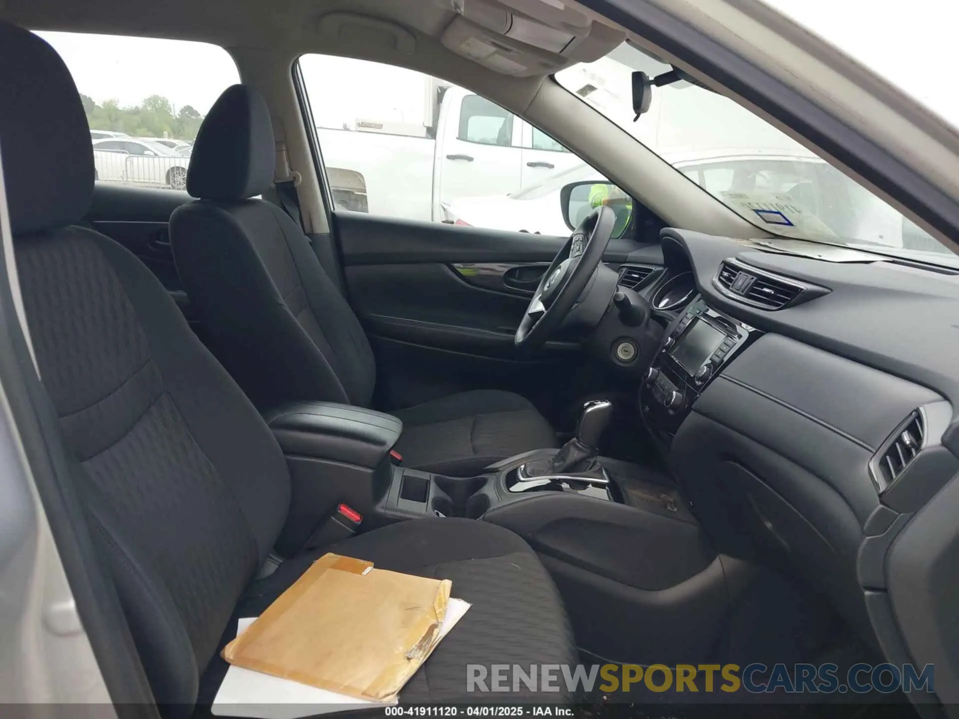 5 Photograph of a damaged car 5N1AT2MV1LC808854 NISSAN ROGUE 2020