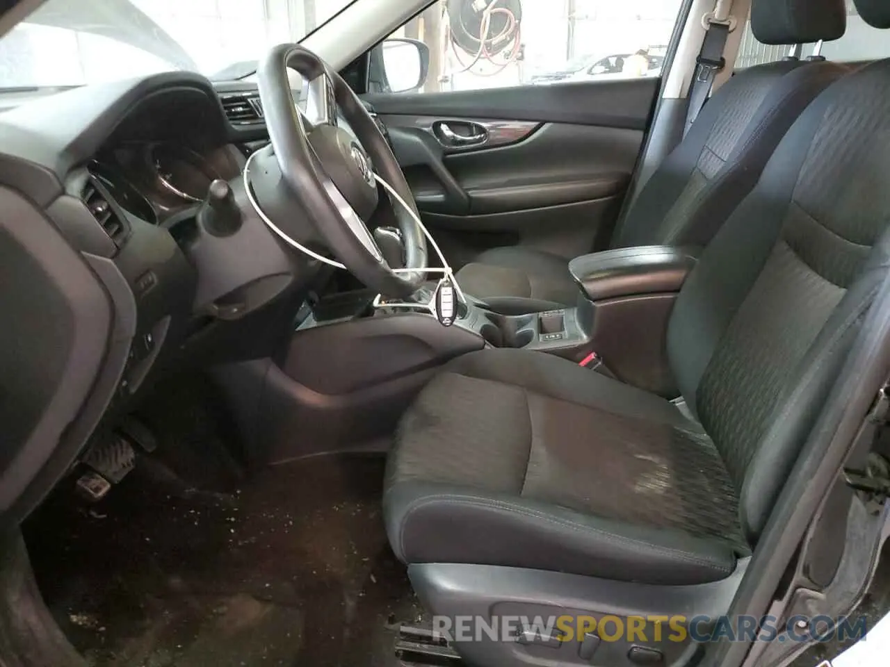7 Photograph of a damaged car 5N1AT2MV2LC715891 NISSAN ROGUE 2020