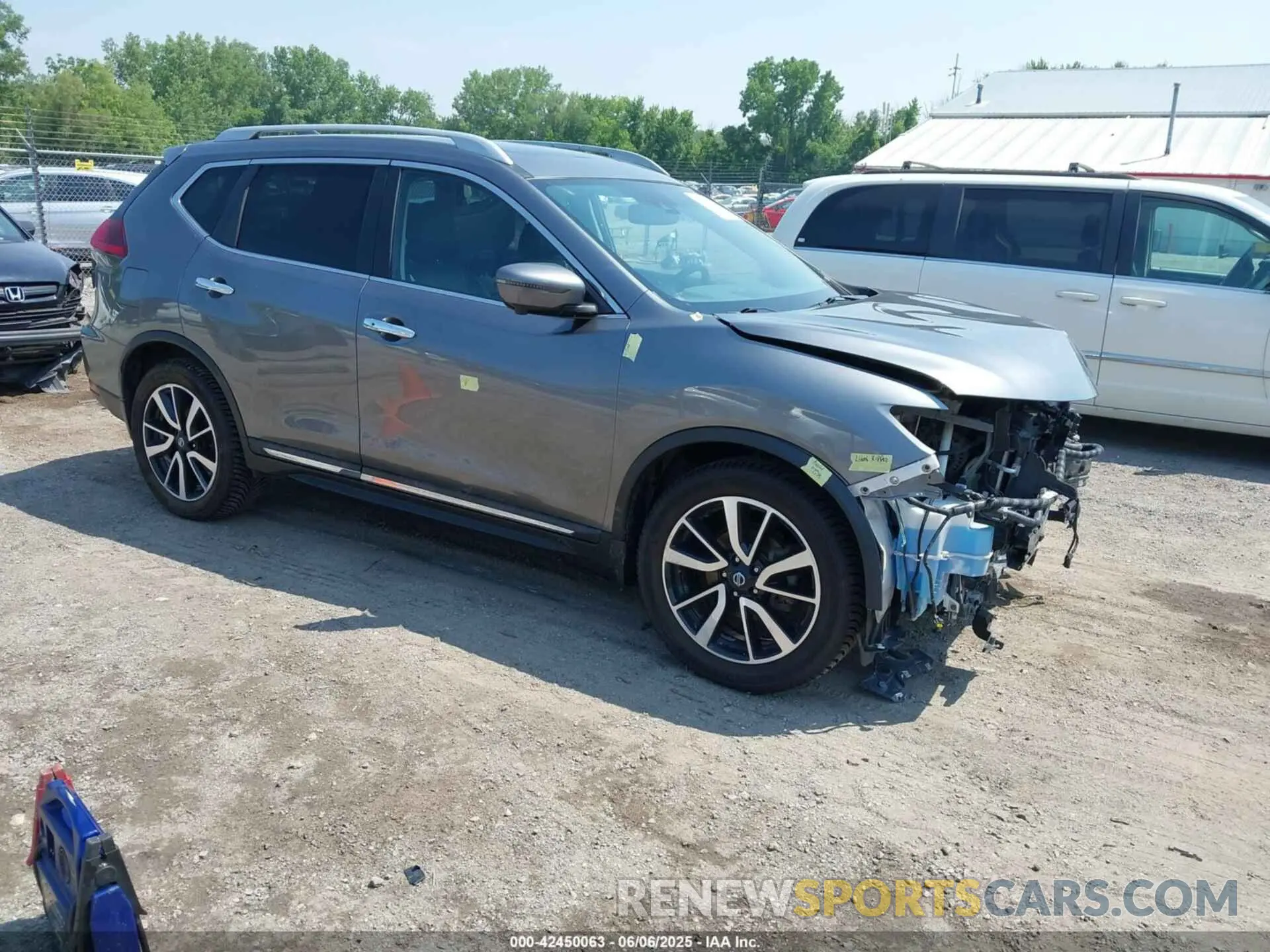 1 Photograph of a damaged car 5N1AT2MV2LC717074 NISSAN ROGUE 2020