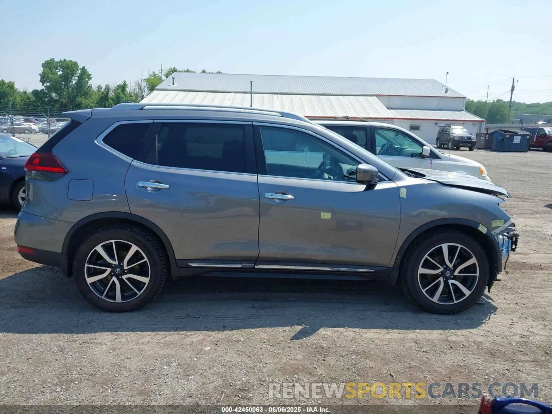 13 Photograph of a damaged car 5N1AT2MV2LC717074 NISSAN ROGUE 2020