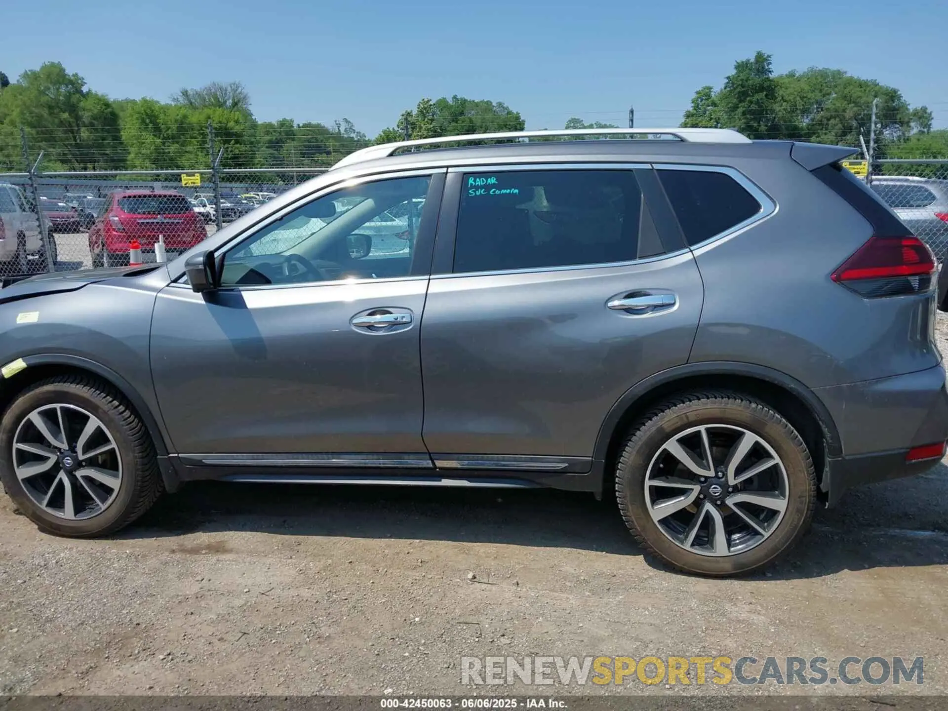 14 Photograph of a damaged car 5N1AT2MV2LC717074 NISSAN ROGUE 2020