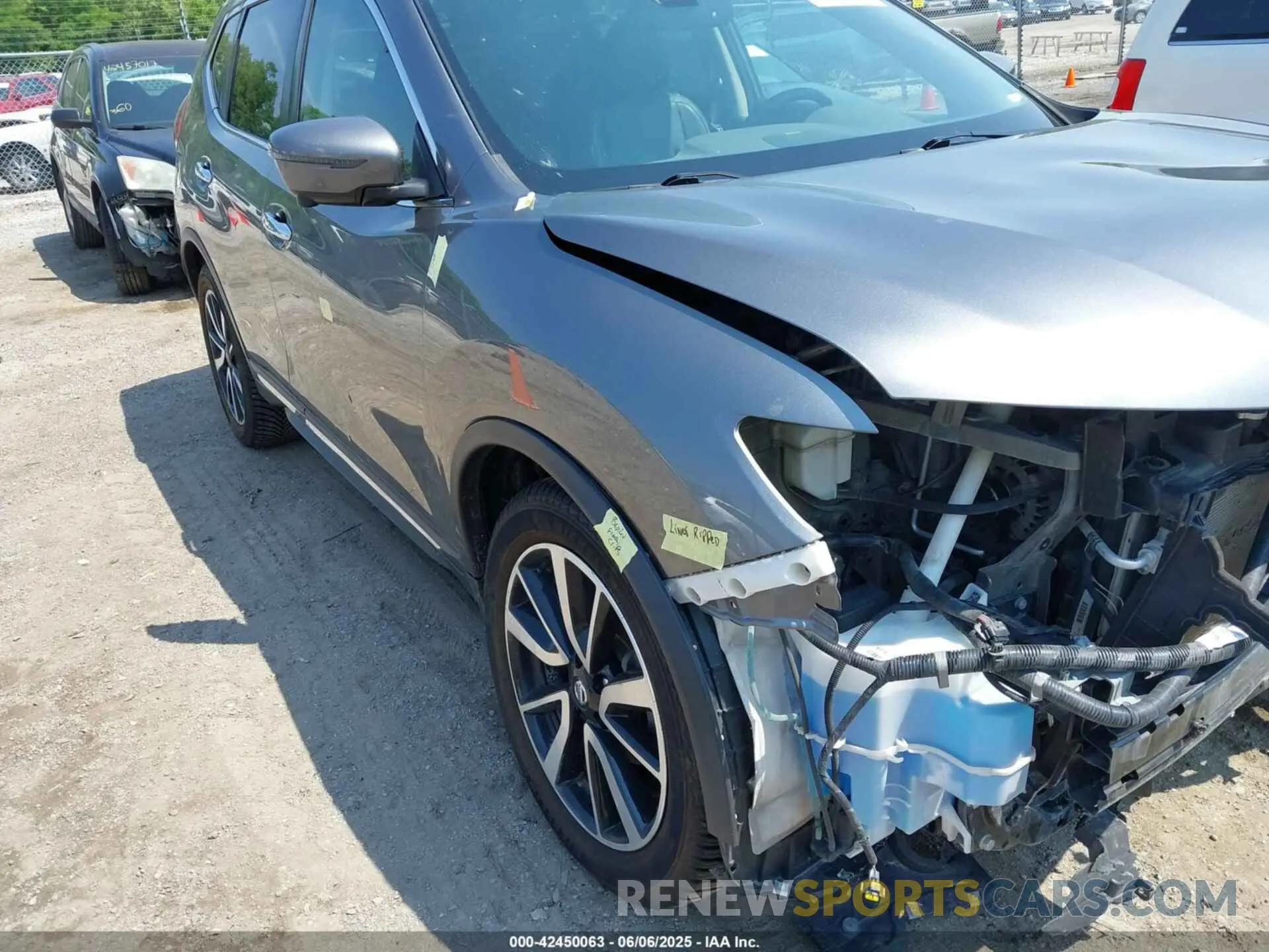 17 Photograph of a damaged car 5N1AT2MV2LC717074 NISSAN ROGUE 2020
