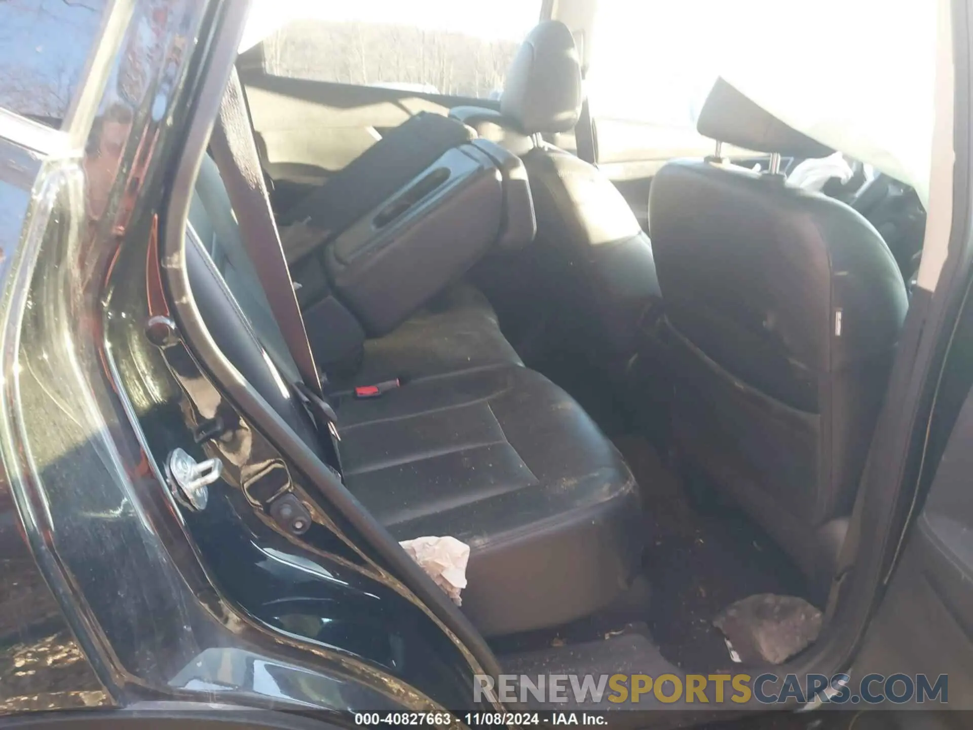 8 Photograph of a damaged car 5N1AT2MV2LC721531 NISSAN ROGUE 2020