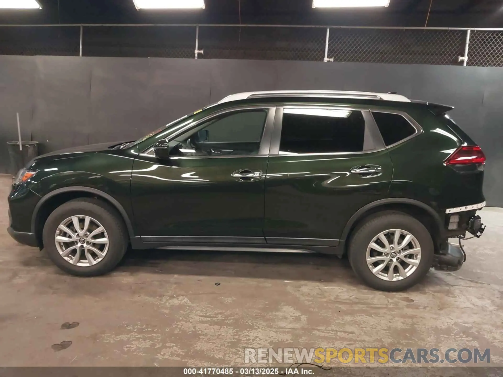 14 Photograph of a damaged car 5N1AT2MV2LC732285 NISSAN ROGUE 2020