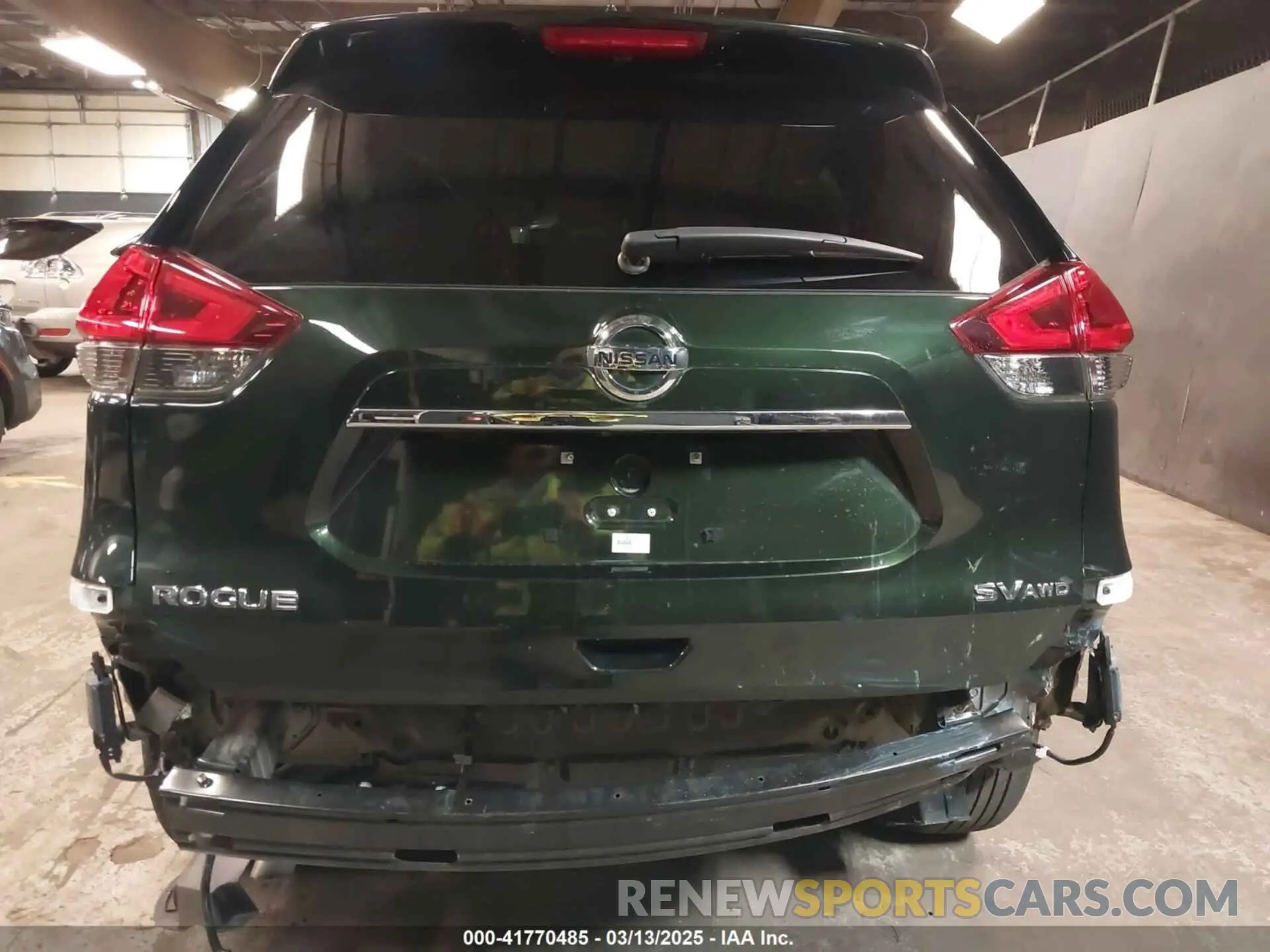 6 Photograph of a damaged car 5N1AT2MV2LC732285 NISSAN ROGUE 2020