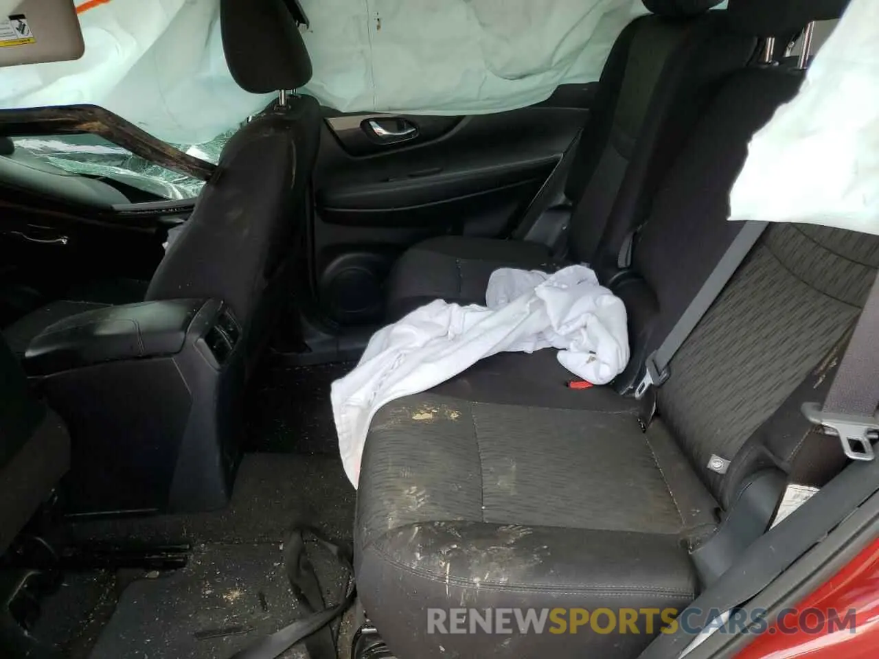 10 Photograph of a damaged car 5N1AT2MV2LC735204 NISSAN ROGUE 2020