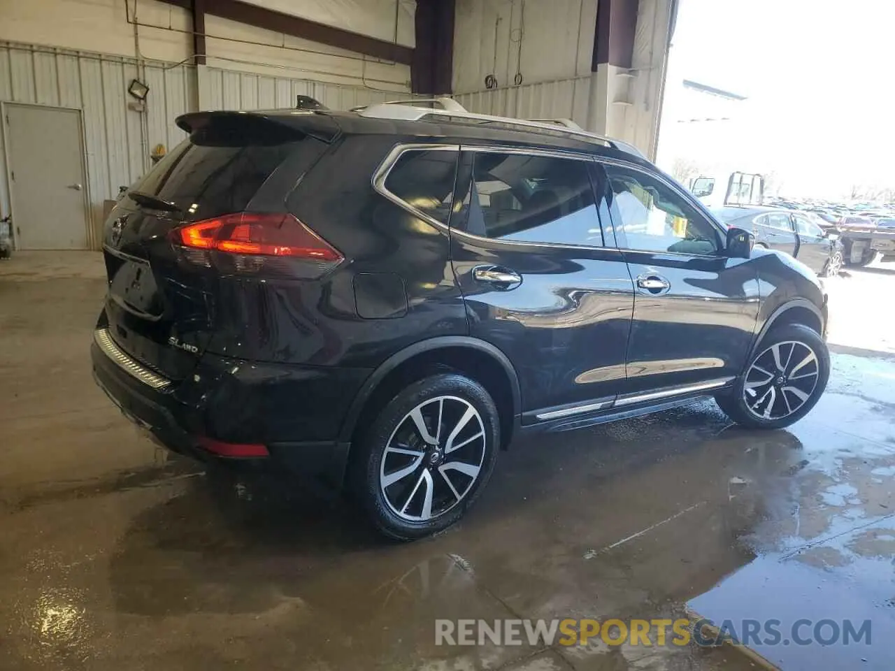 3 Photograph of a damaged car 5N1AT2MV2LC737468 NISSAN ROGUE 2020