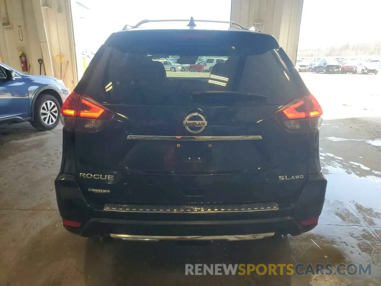 6 Photograph of a damaged car 5N1AT2MV2LC737468 NISSAN ROGUE 2020