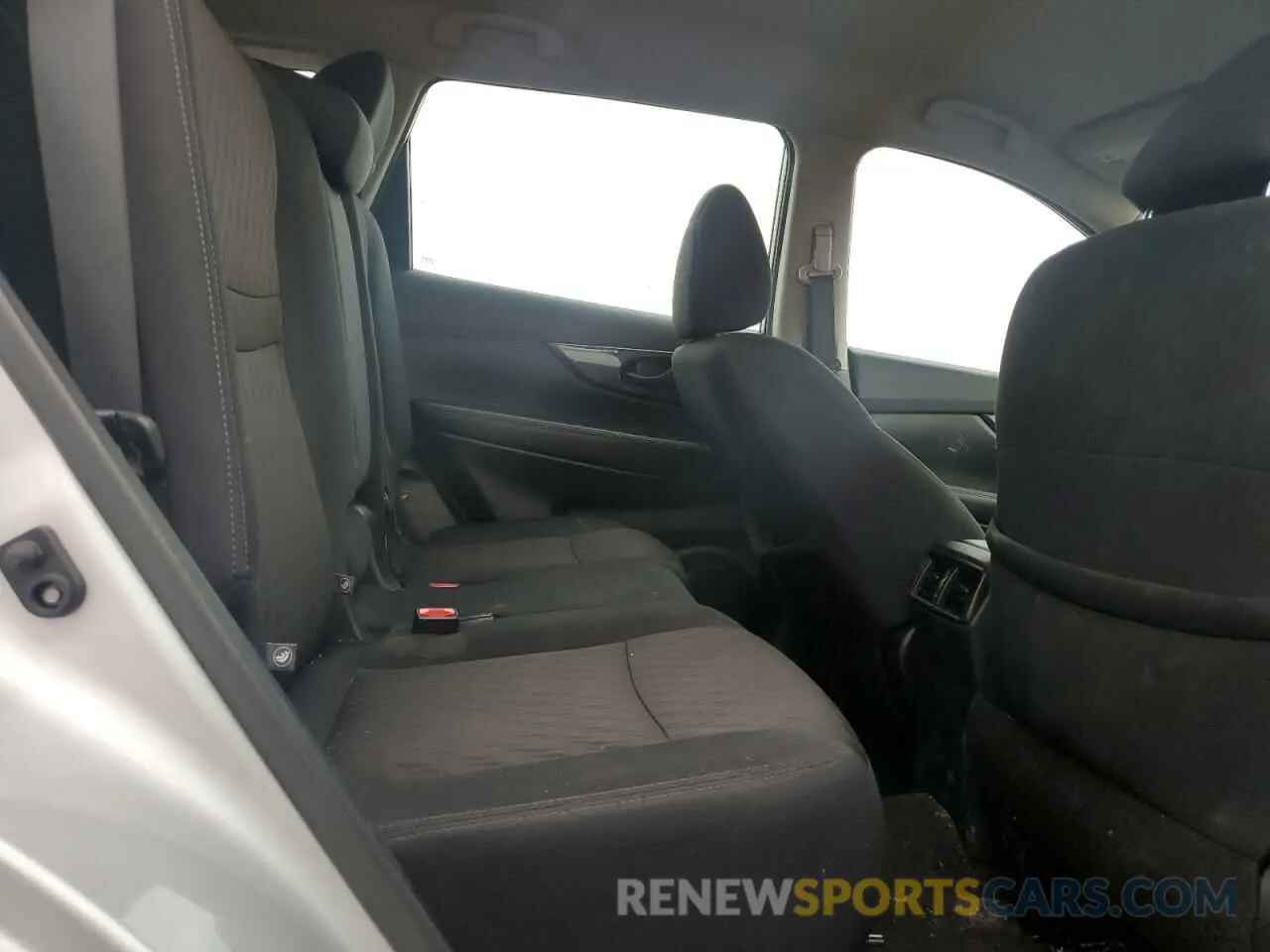11 Photograph of a damaged car 5N1AT2MV2LC763228 NISSAN ROGUE 2020