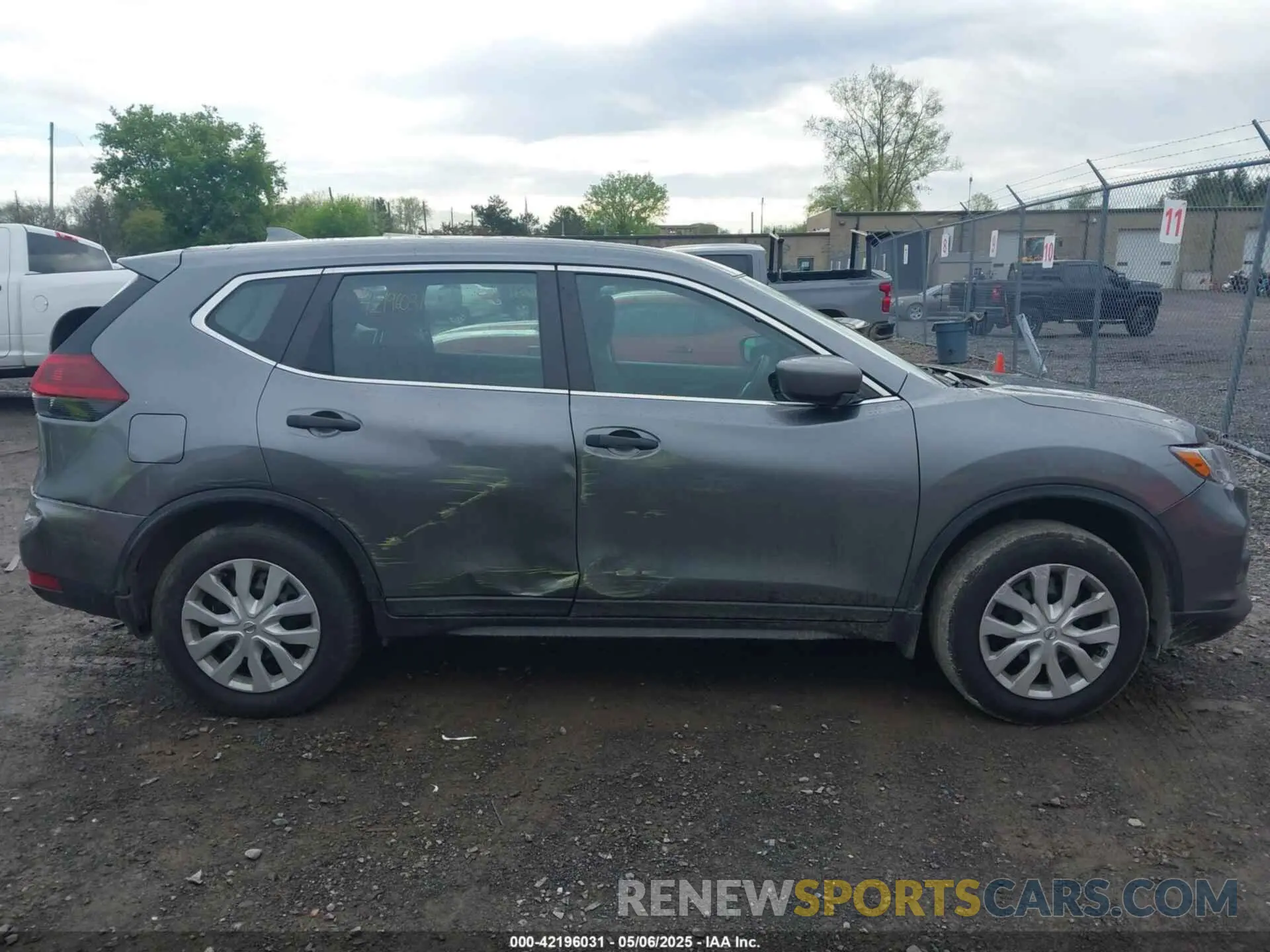 14 Photograph of a damaged car 5N1AT2MV2LC793197 NISSAN ROGUE 2020