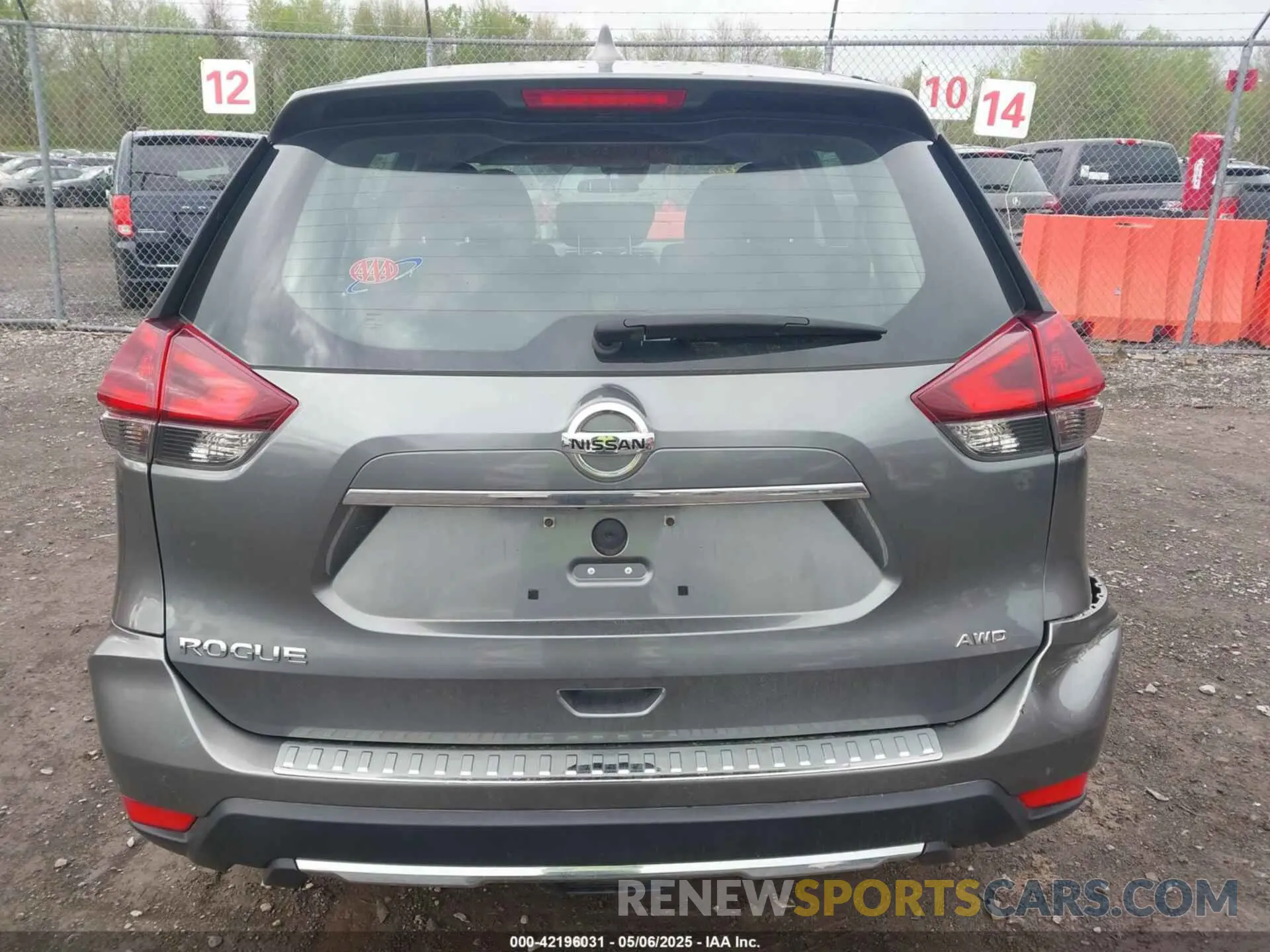 17 Photograph of a damaged car 5N1AT2MV2LC793197 NISSAN ROGUE 2020