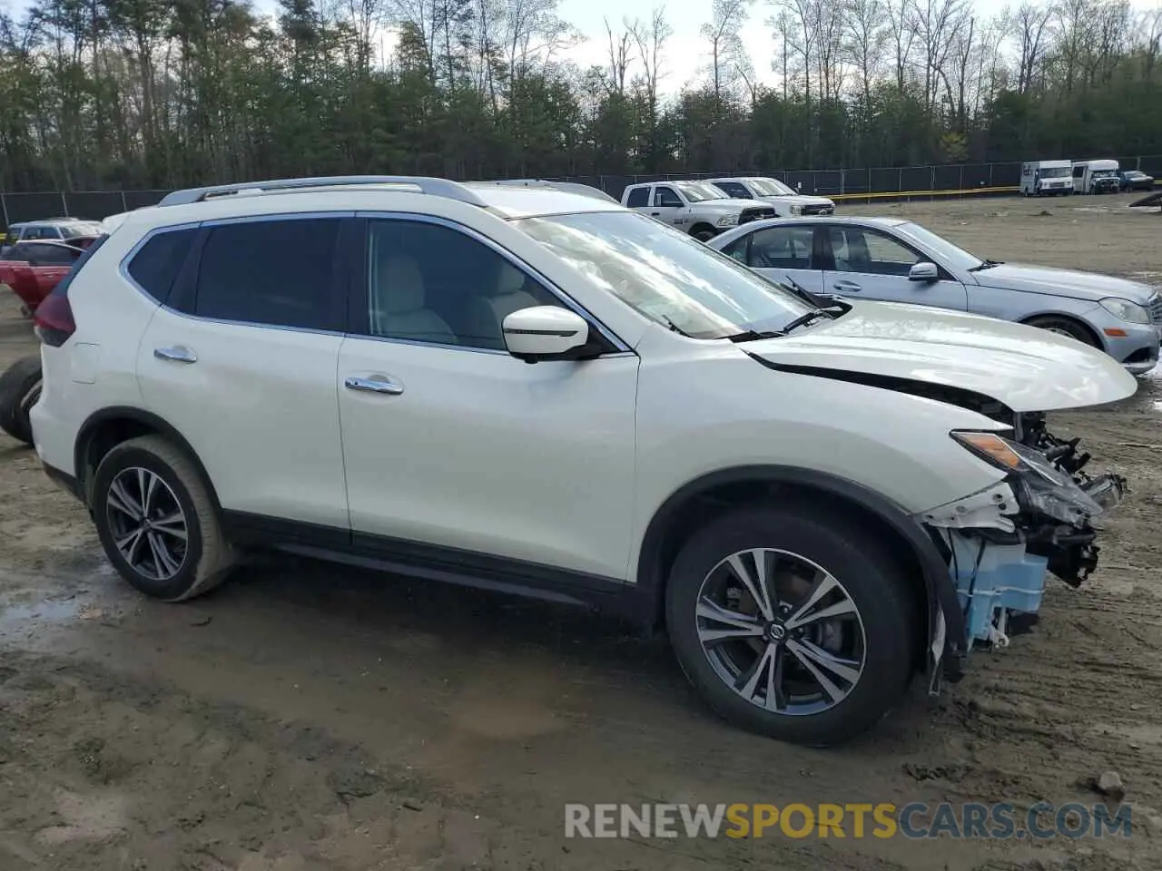 4 Photograph of a damaged car 5N1AT2MV2LC796164 NISSAN ROGUE 2020