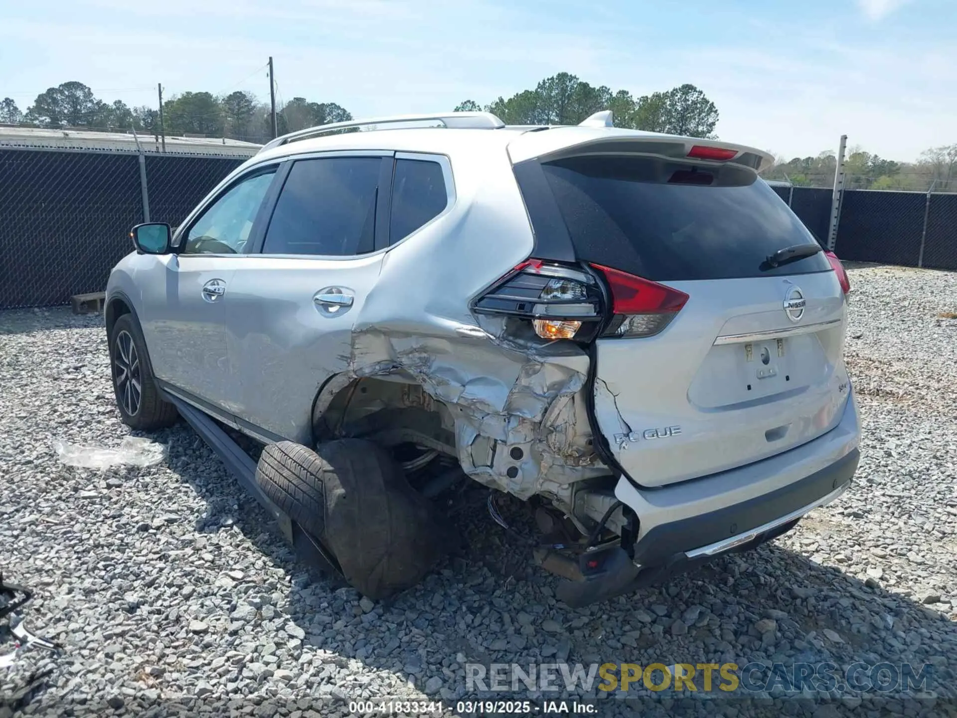 3 Photograph of a damaged car 5N1AT2MV3LC725930 NISSAN ROGUE 2020
