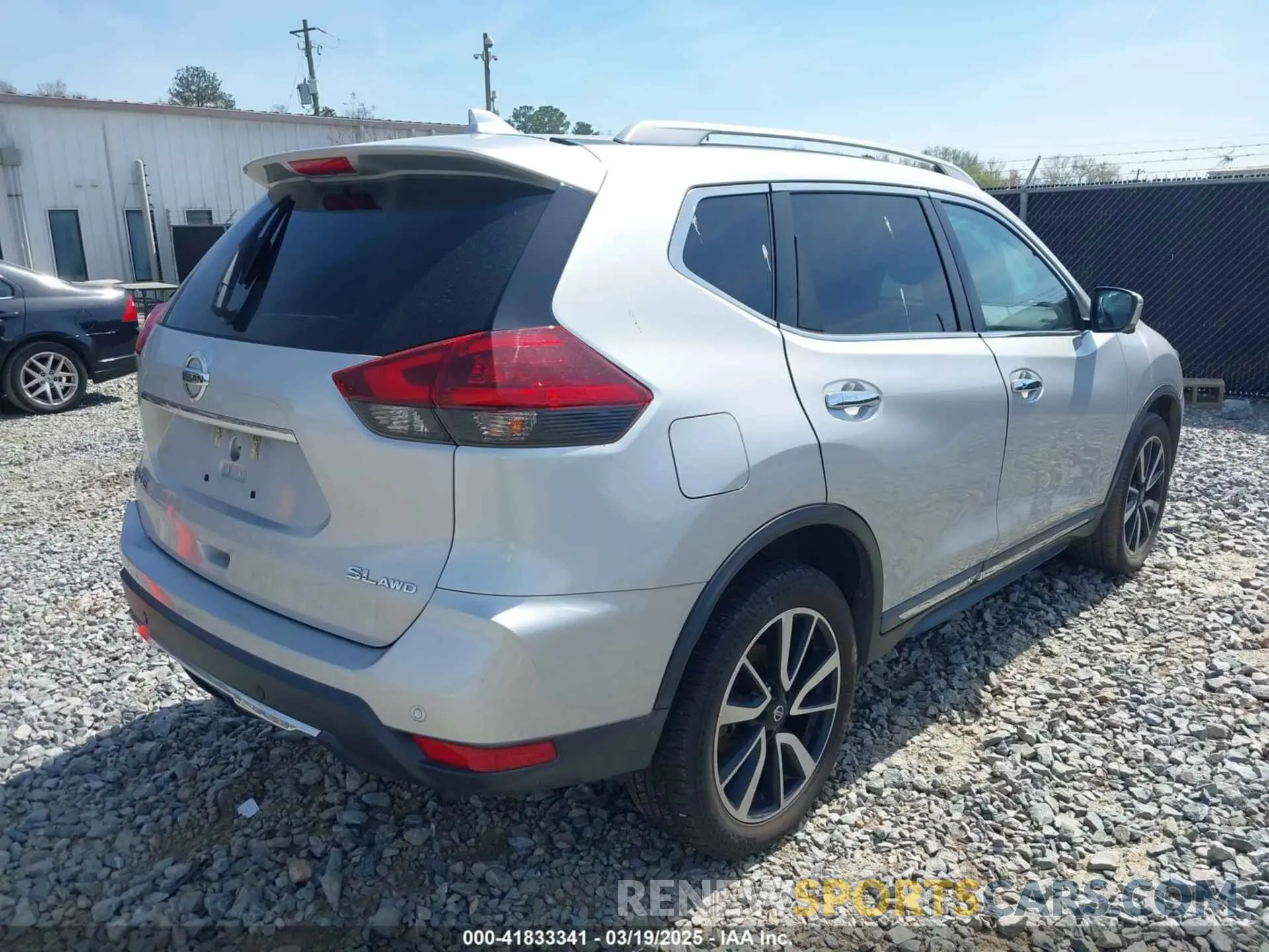4 Photograph of a damaged car 5N1AT2MV3LC725930 NISSAN ROGUE 2020