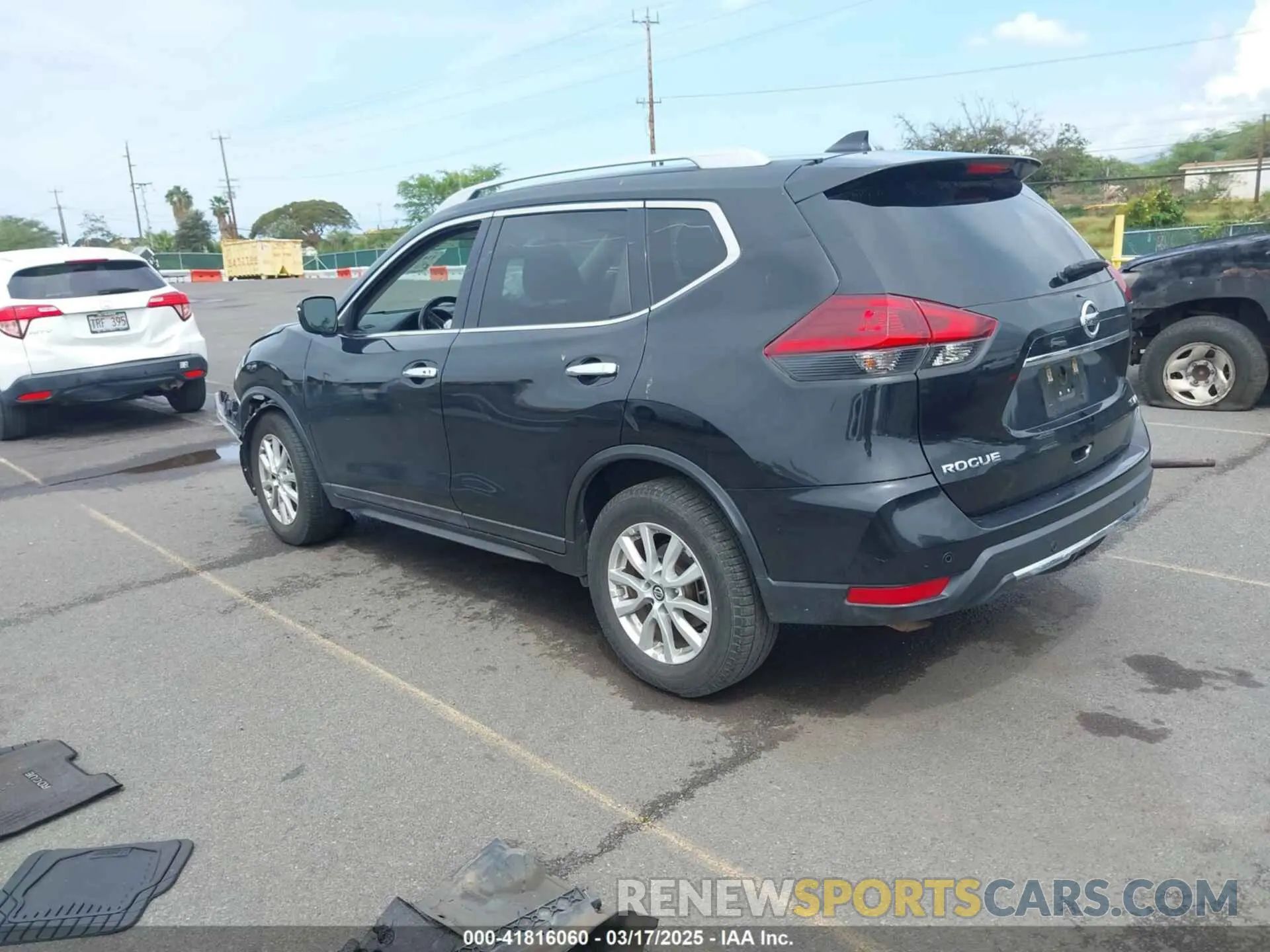 3 Photograph of a damaged car 5N1AT2MV3LC743392 NISSAN ROGUE 2020