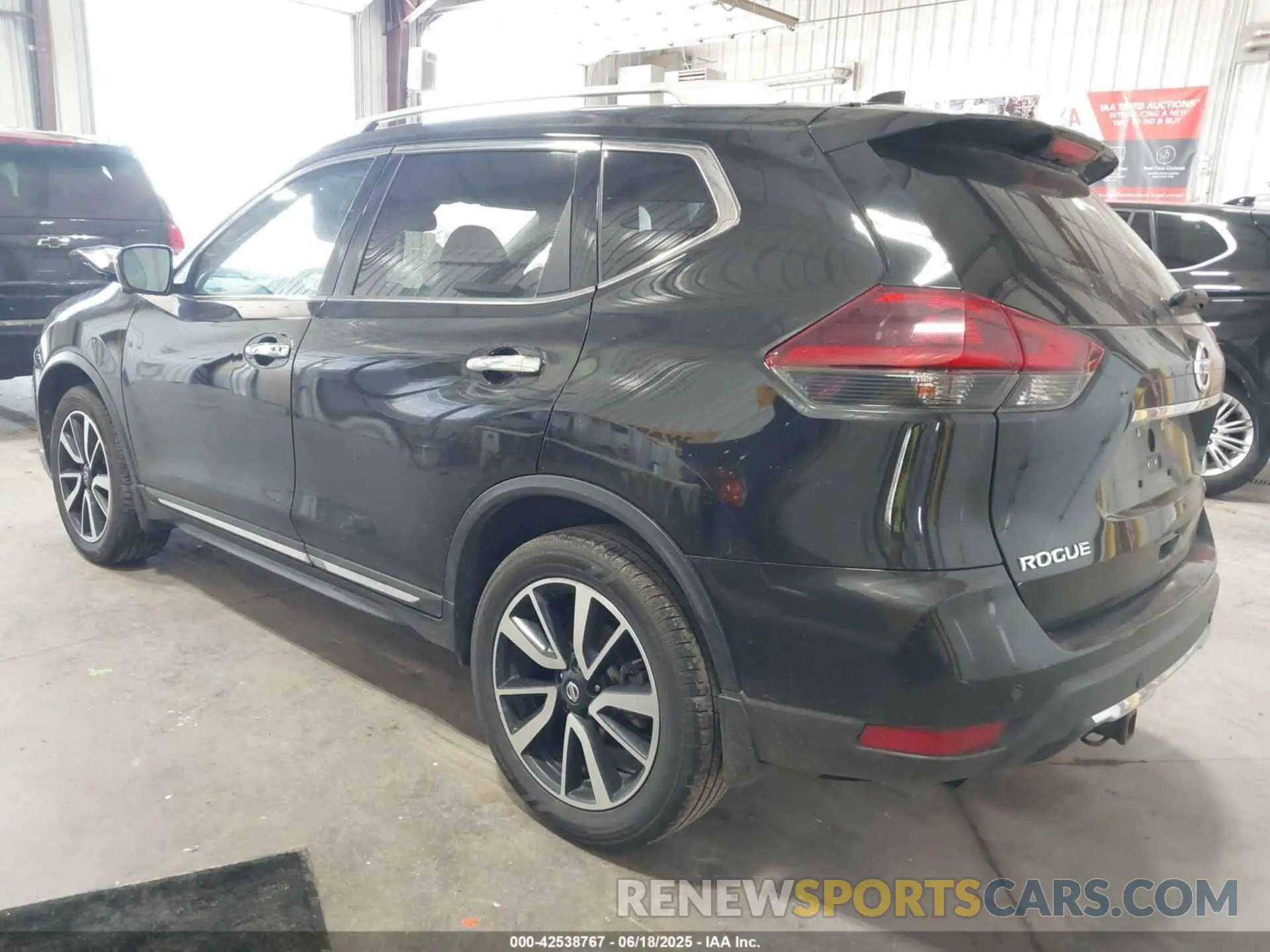 3 Photograph of a damaged car 5N1AT2MV3LC757177 NISSAN ROGUE 2020