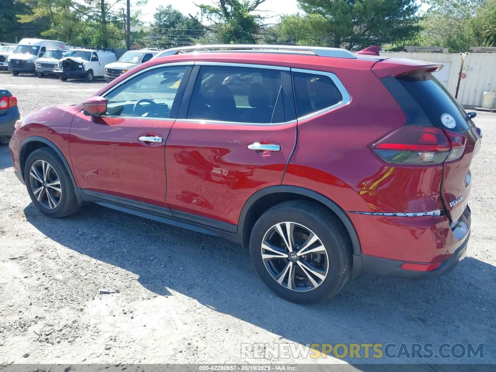 3 Photograph of a damaged car 5N1AT2MV3LC787490 NISSAN ROGUE 2020