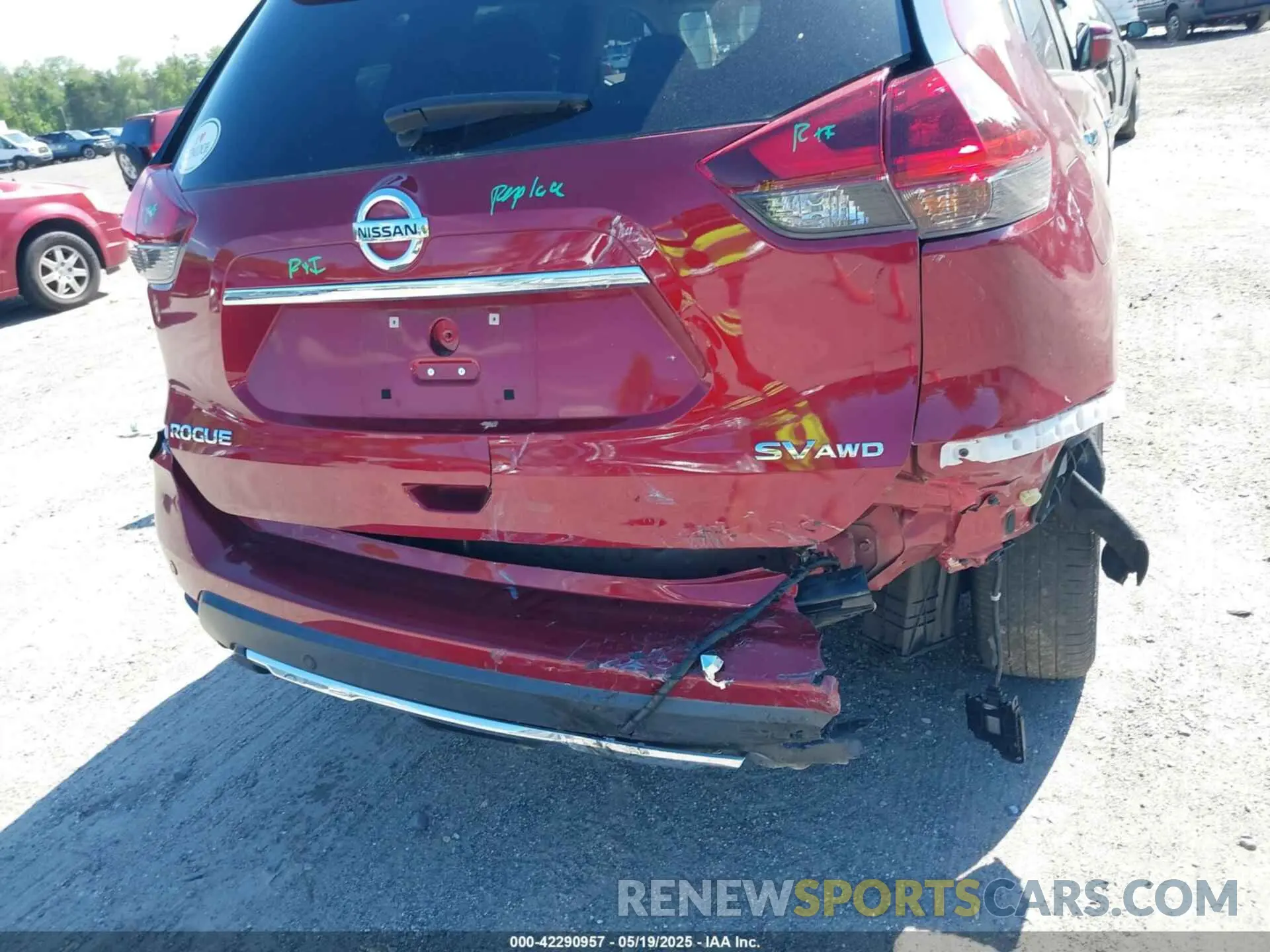 6 Photograph of a damaged car 5N1AT2MV3LC787490 NISSAN ROGUE 2020