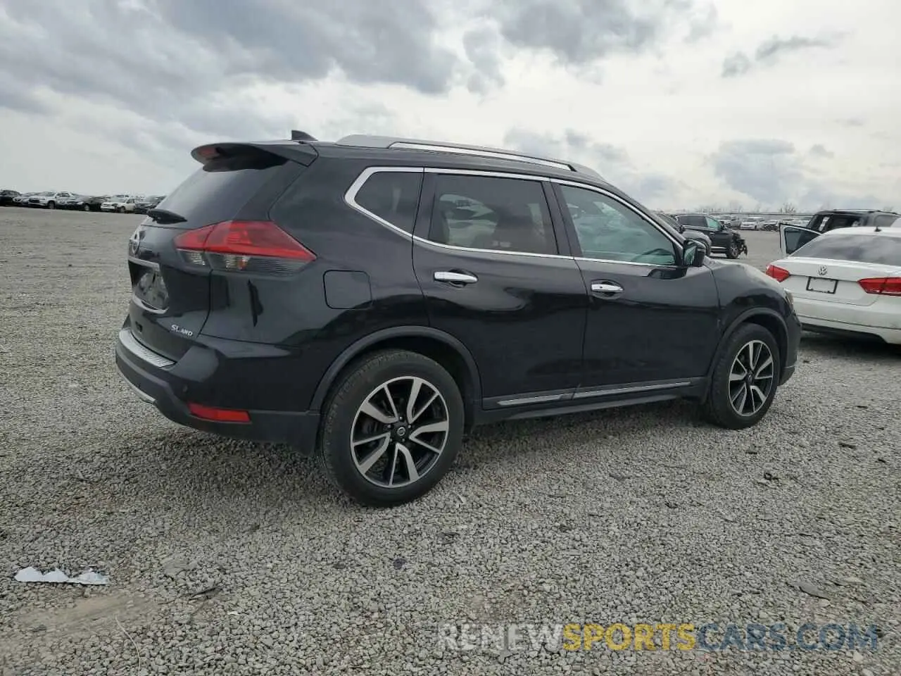 3 Photograph of a damaged car 5N1AT2MV4LC735608 NISSAN ROGUE 2020